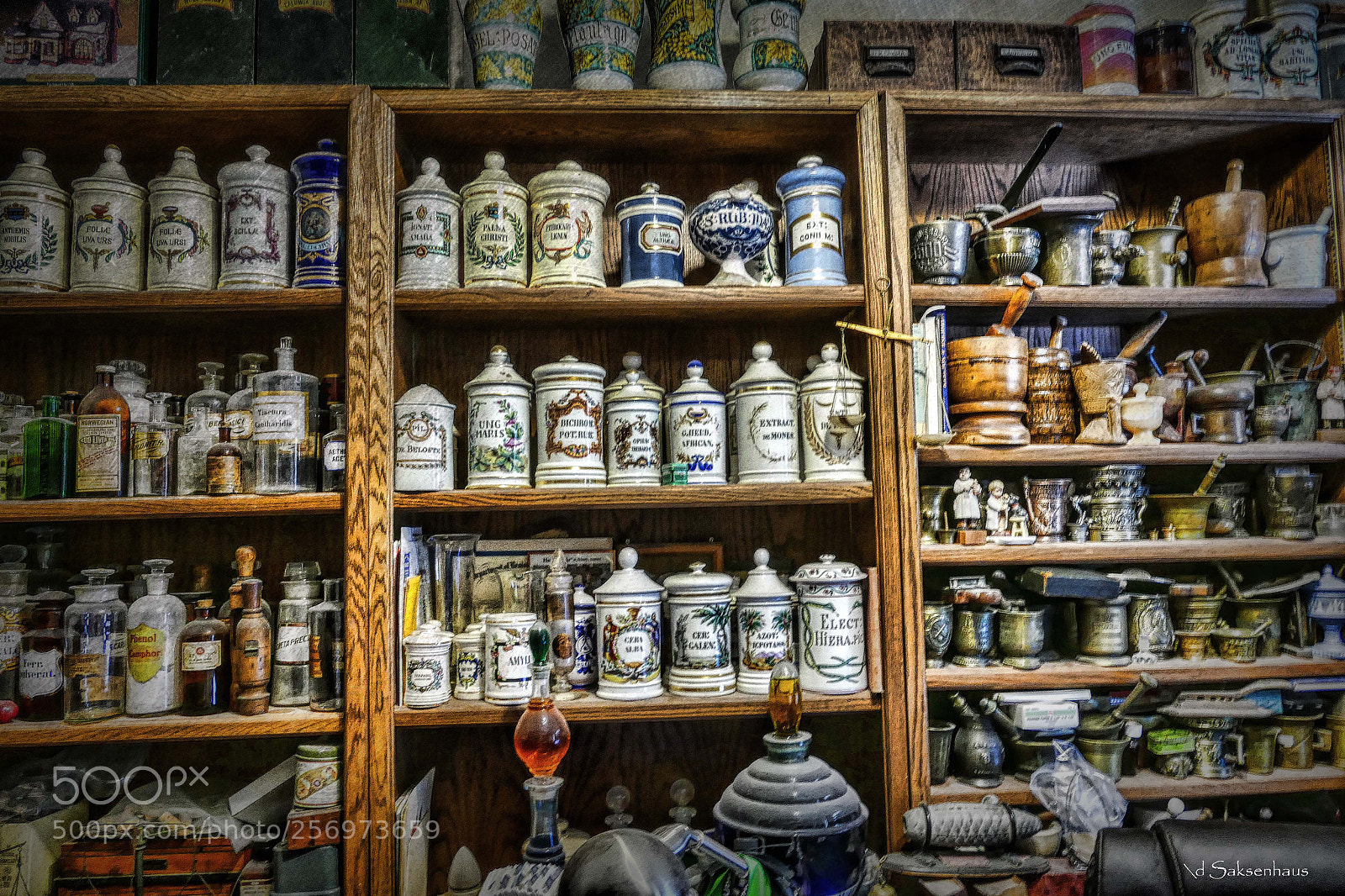 Panasonic Lumix DMC-FZ1000 sample photo. Pharmacy history photography