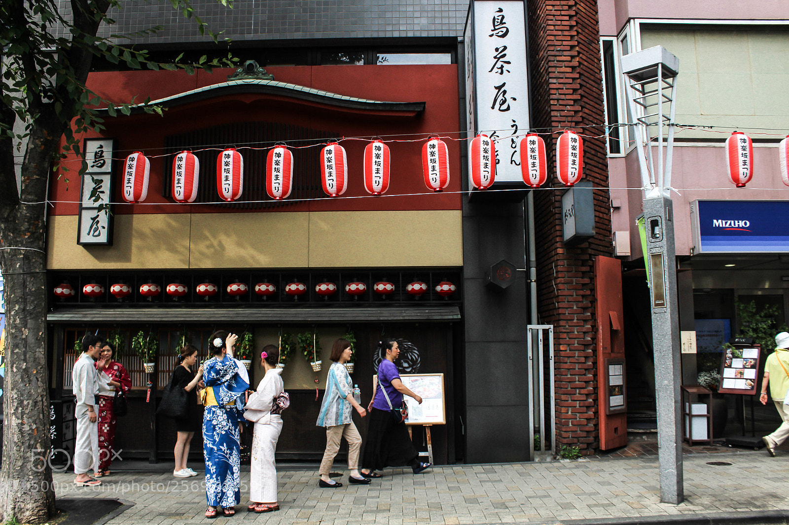 Canon EOS 1300D (EOS Rebel T6 / EOS Kiss X80) sample photo. Summer in tokyo photography