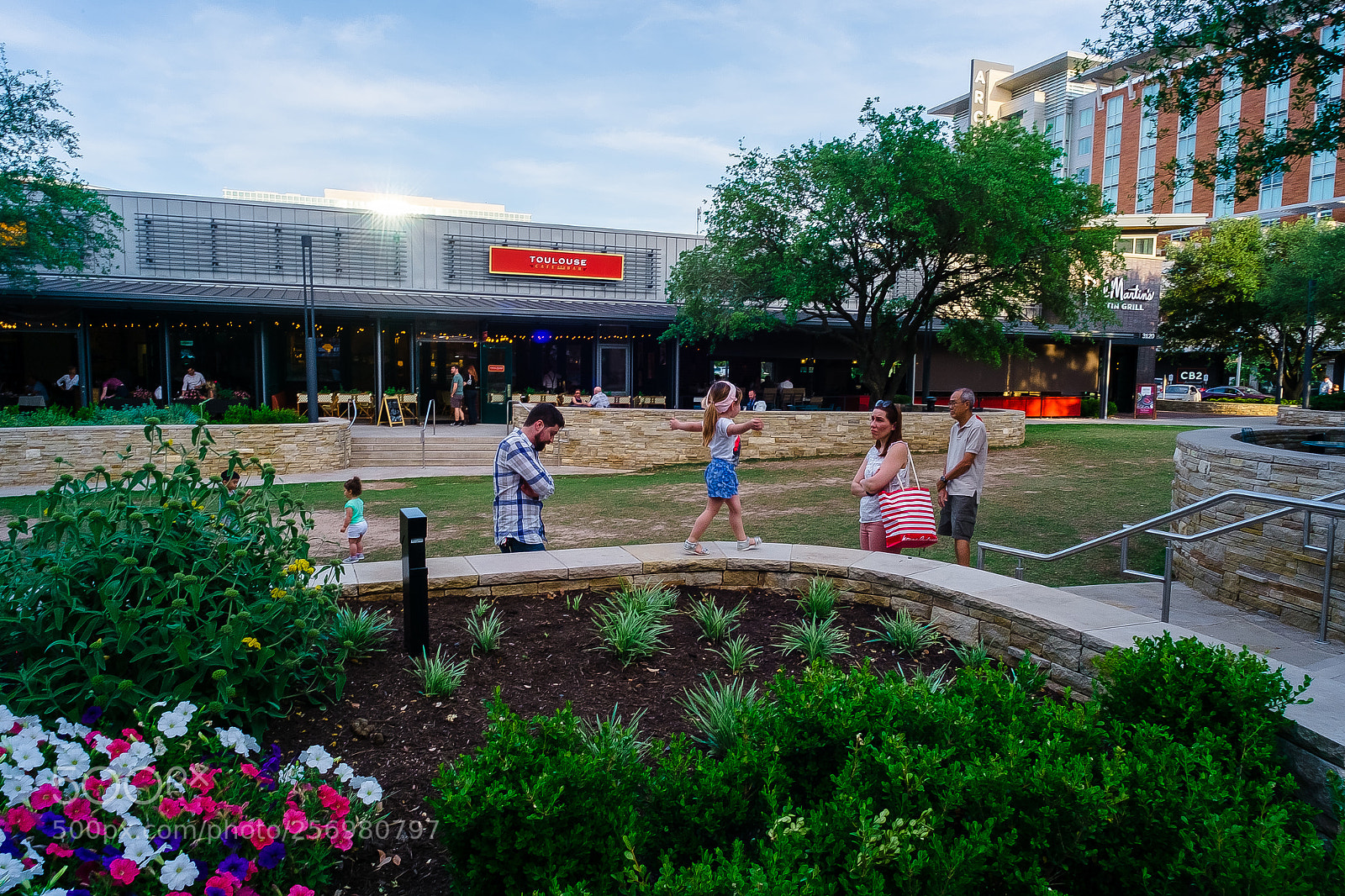 Fujifilm X-Pro1 sample photo. Look mommy photography