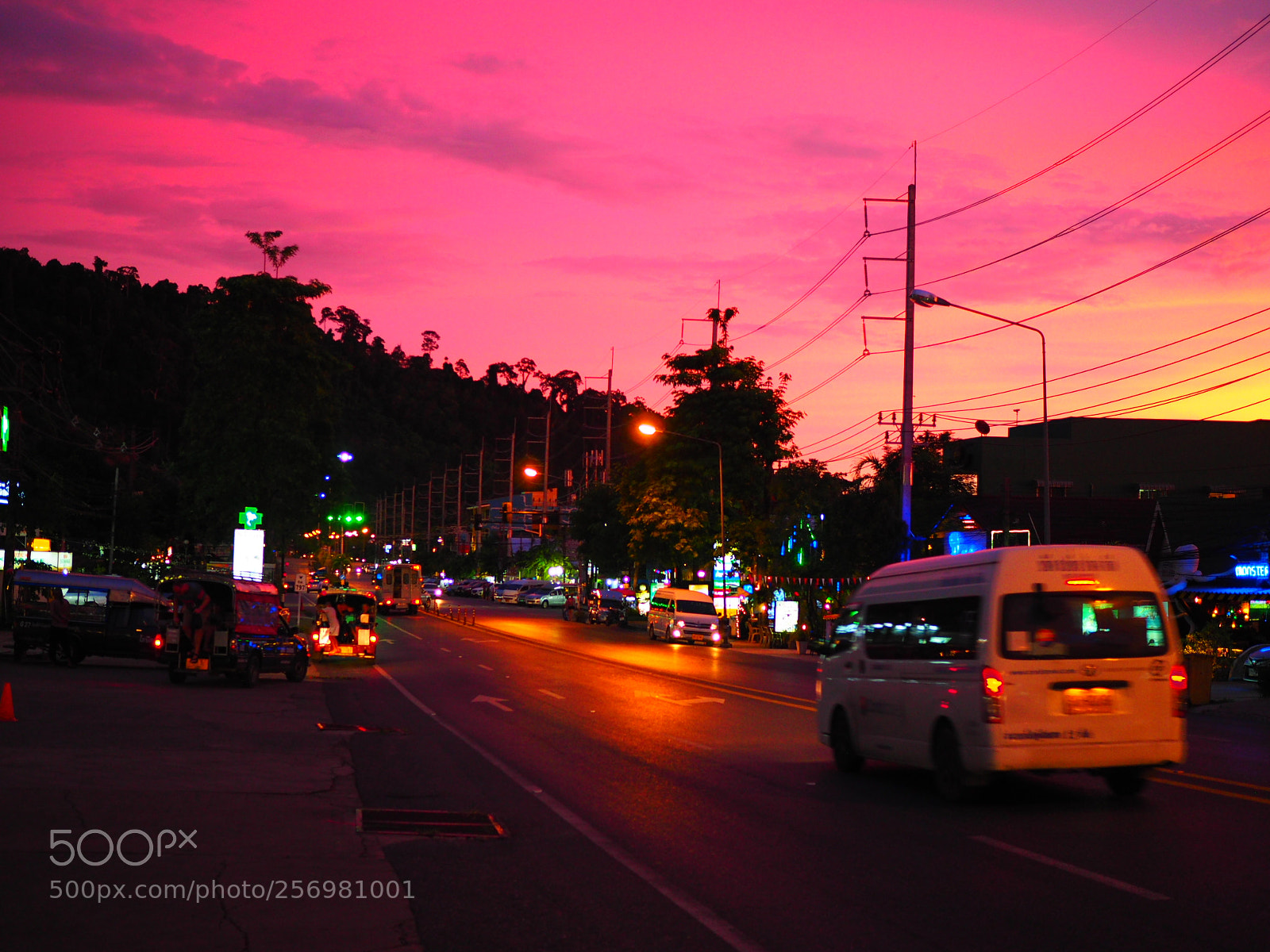 Olympus OM-D E-M10 sample photo. Main strip by night photography