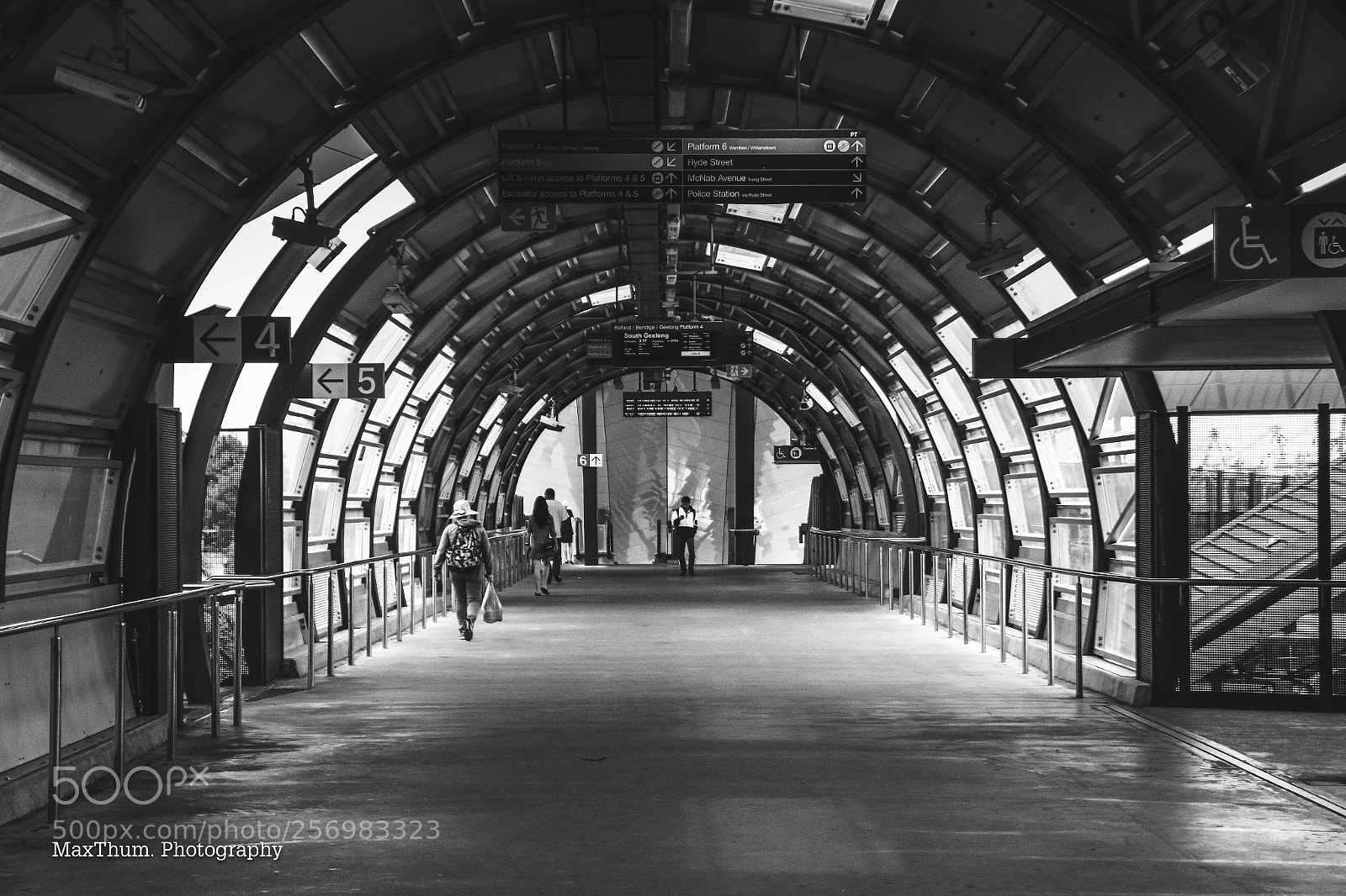 Canon EOS 70D sample photo. Footscray station footbridge photography