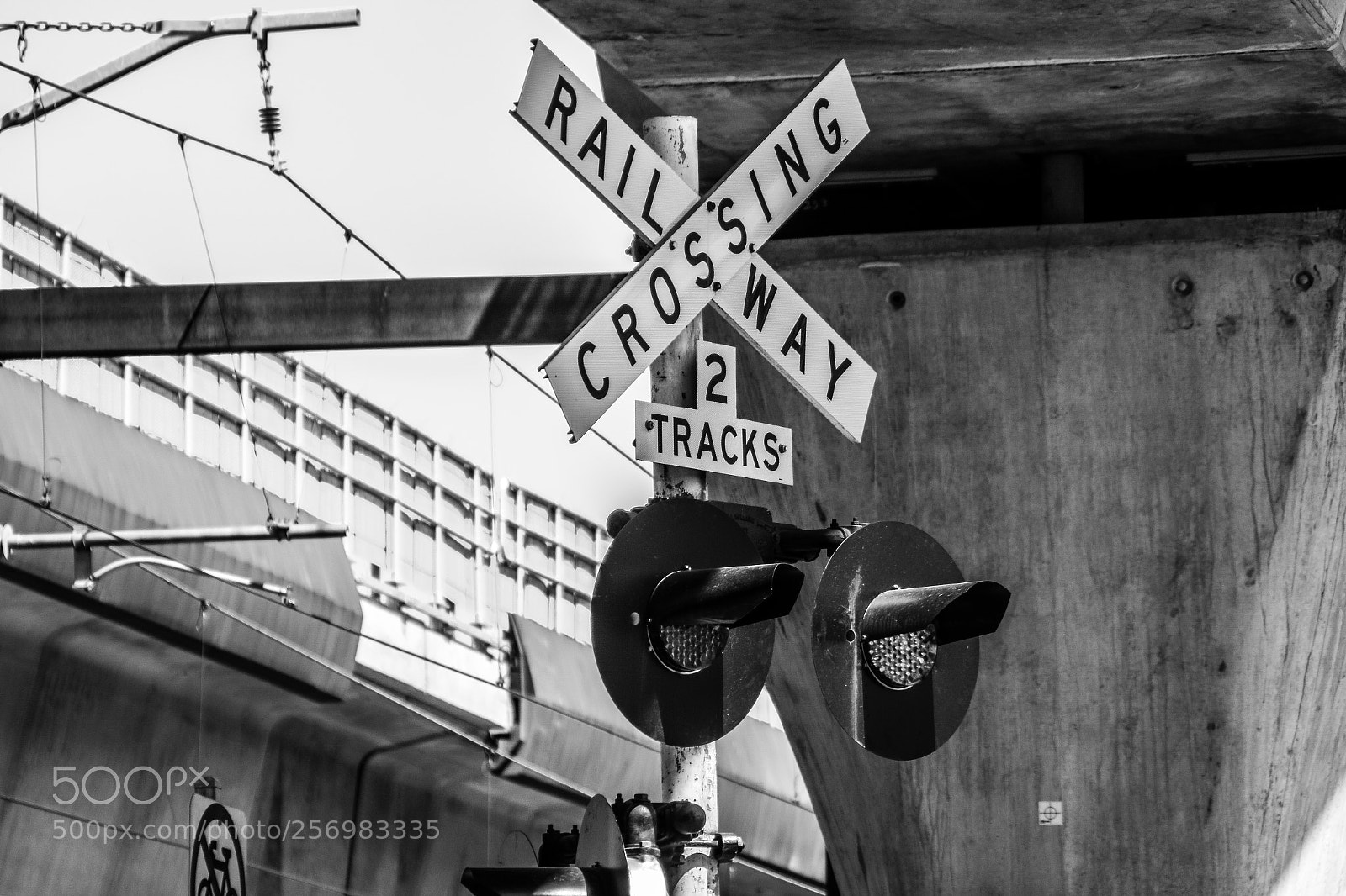 Canon EOS 70D sample photo. Level crossing and skyrail photography