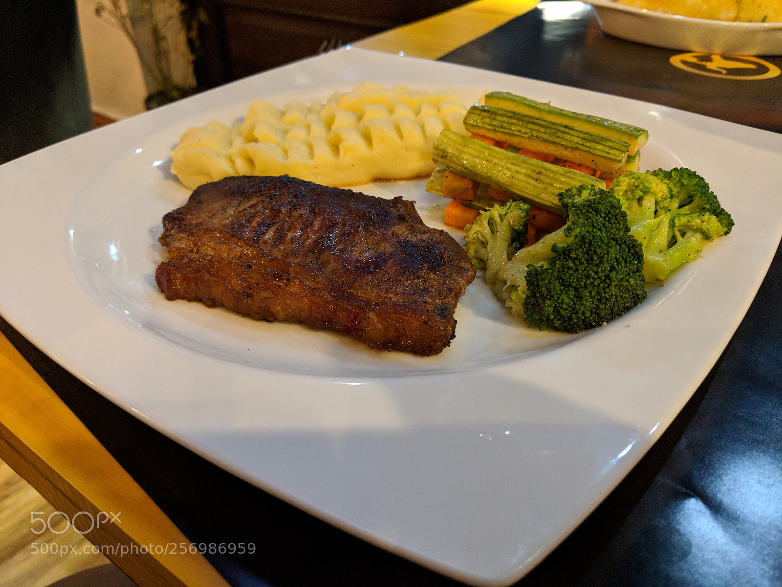 Google Pixel 2 XL sample photo. Untitled photography