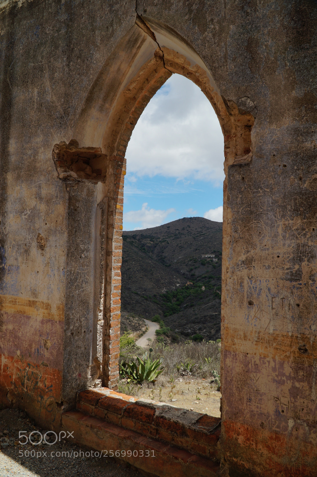 Sony Alpha a3500 sample photo. Una ventana a la photography