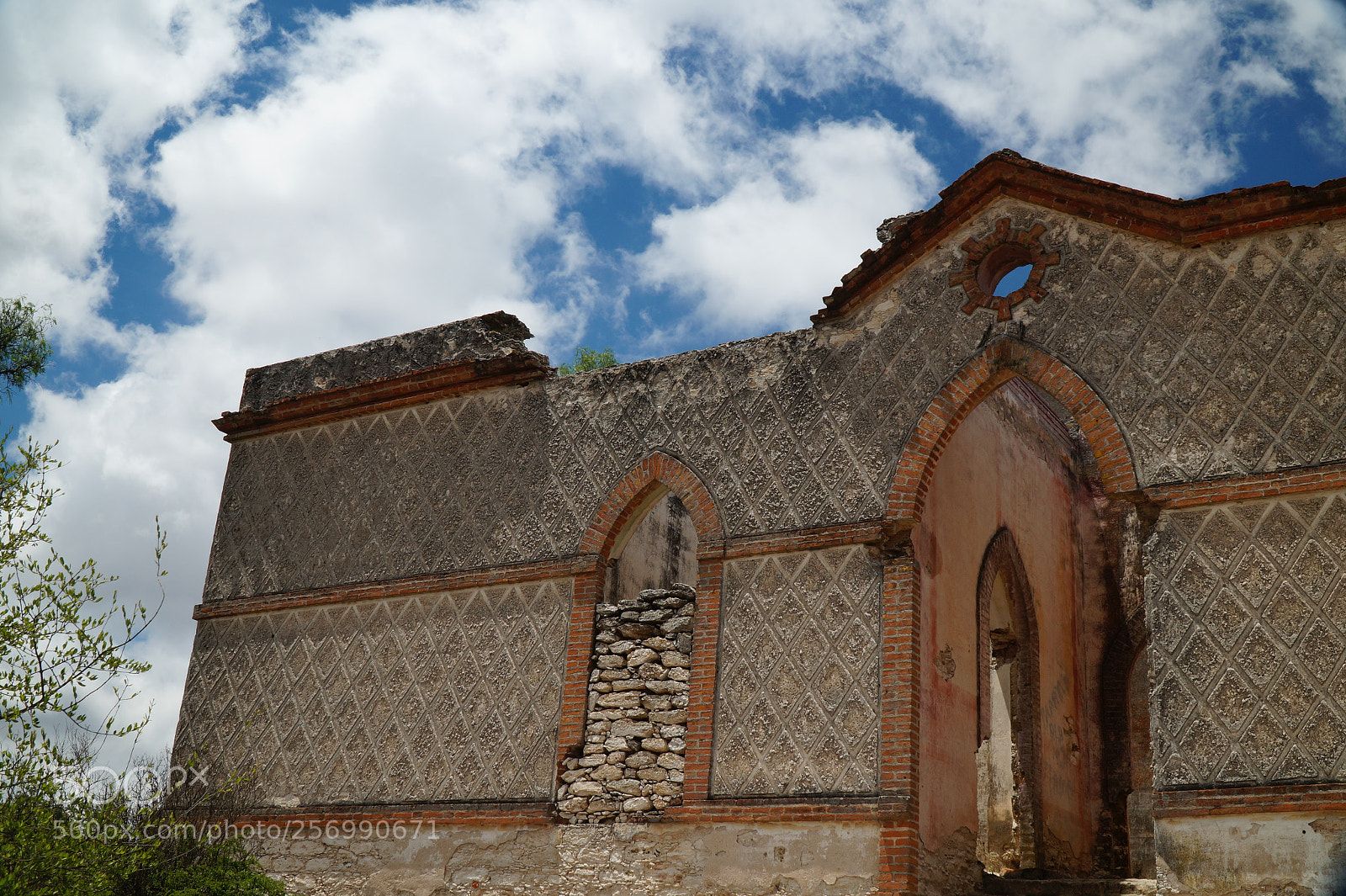 Sony Alpha a3500 sample photo. Ex hospital minero photography