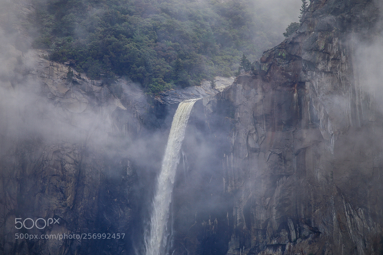 Canon EOS 6D sample photo. Falls in the fog photography