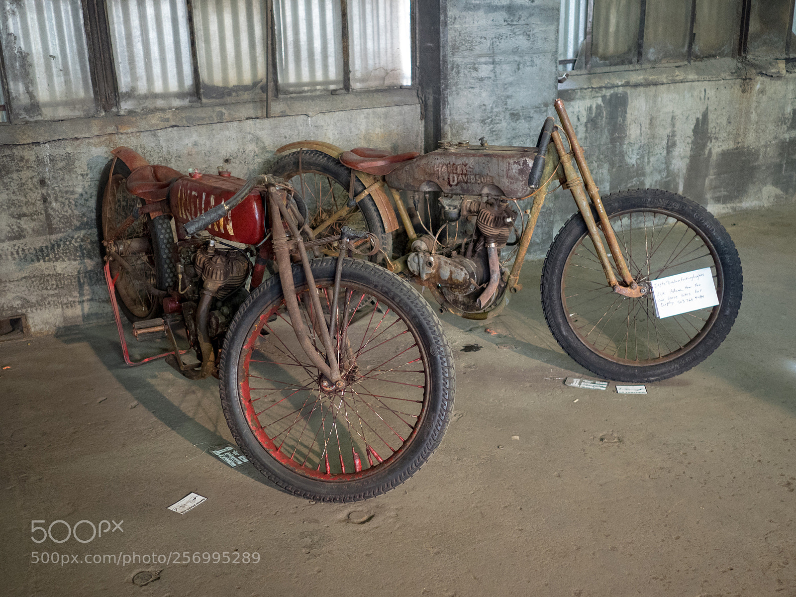 Olympus OM-D E-M5 II sample photo. Antique motorcycles at the photography