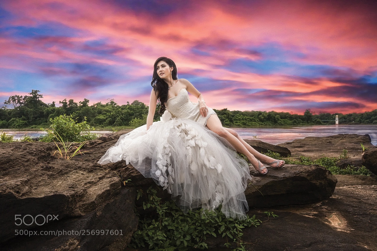 Canon EOS 6D sample photo. Fantastic bride girl photography