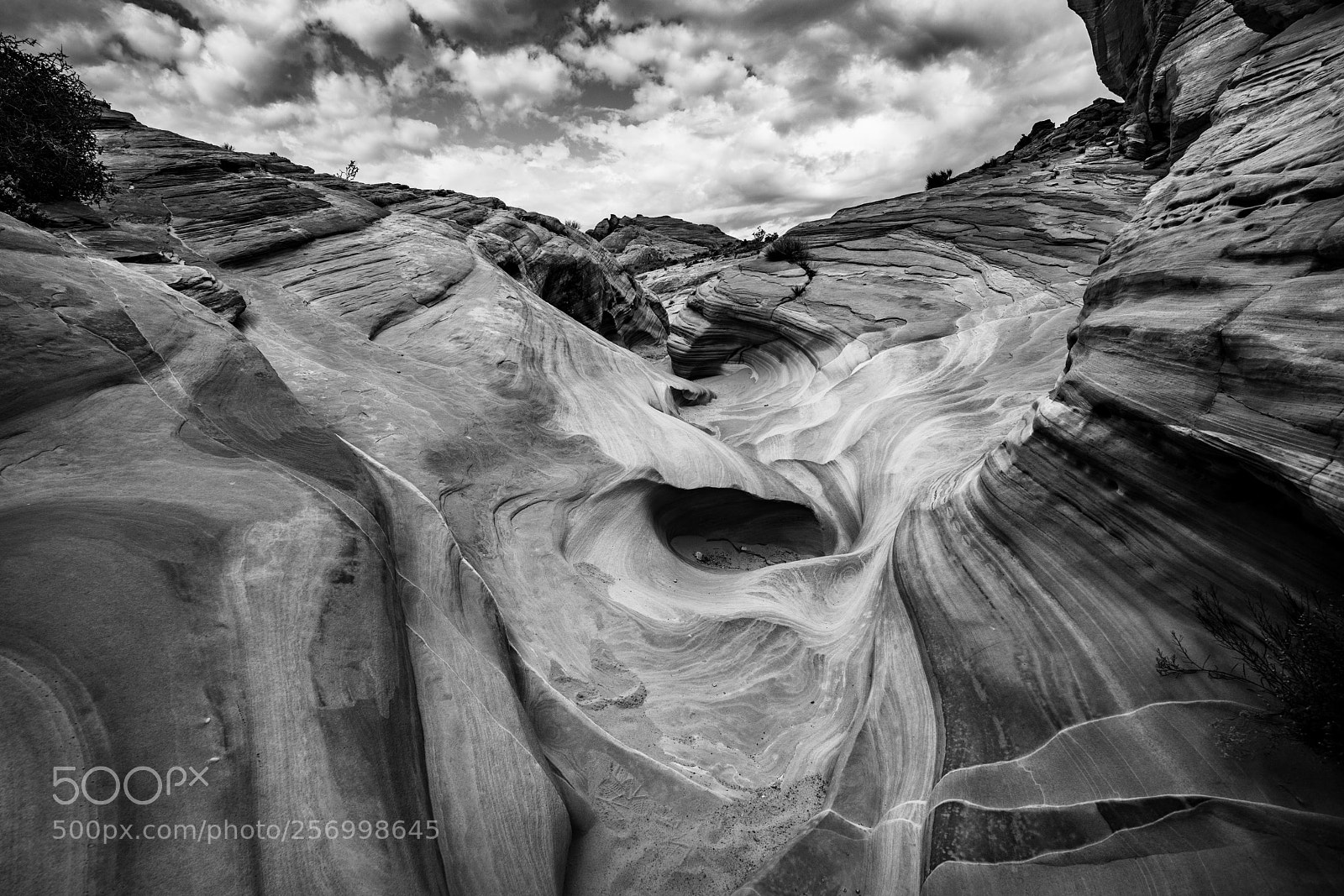 Sony a7R III sample photo. Black & white canyon photography