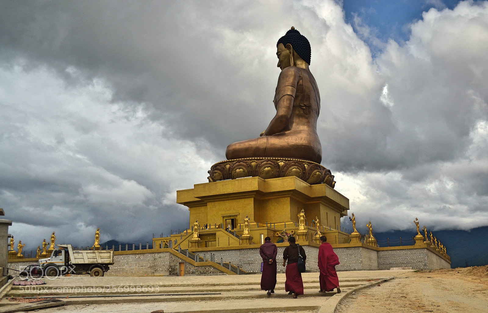 Nikon D3100 sample photo. 3 buddhas & buddha photography