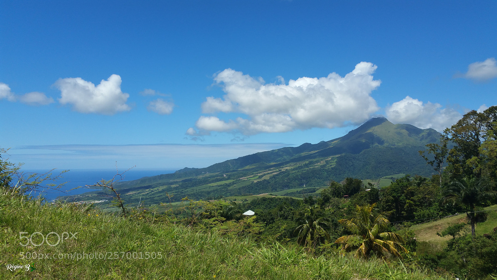Samsung Galaxy Note4 sample photo. Sleeping volcano photography