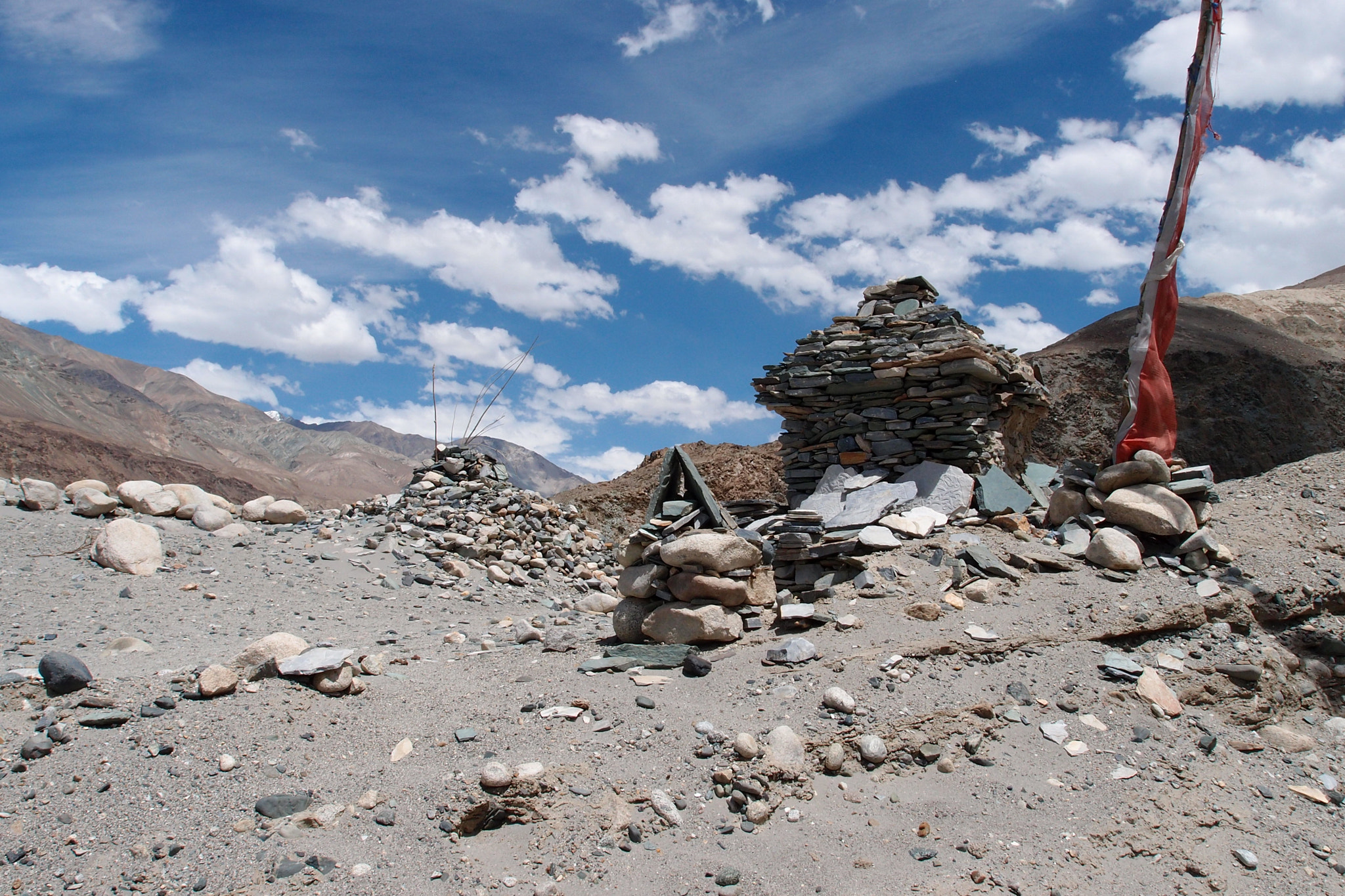 Olympus XZ-1 sample photo. Small stupa photography