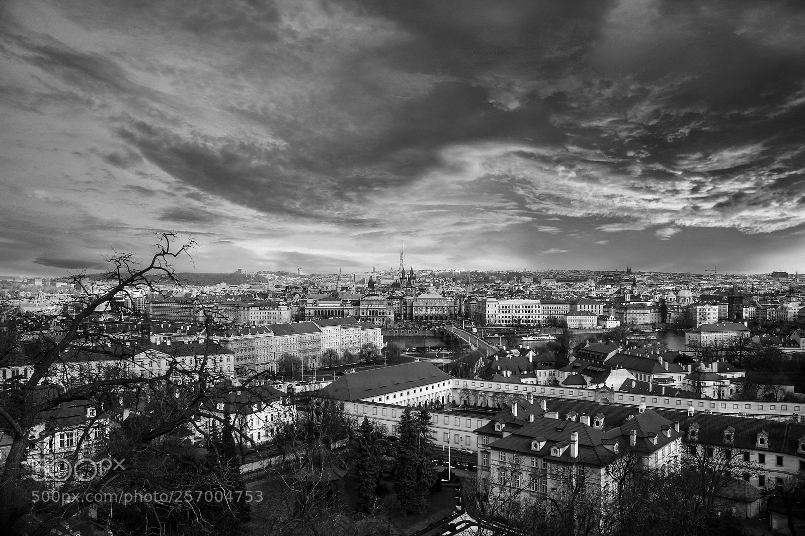 Canon EOS 550D (EOS Rebel T2i / EOS Kiss X4) sample photo. City of prague b photography