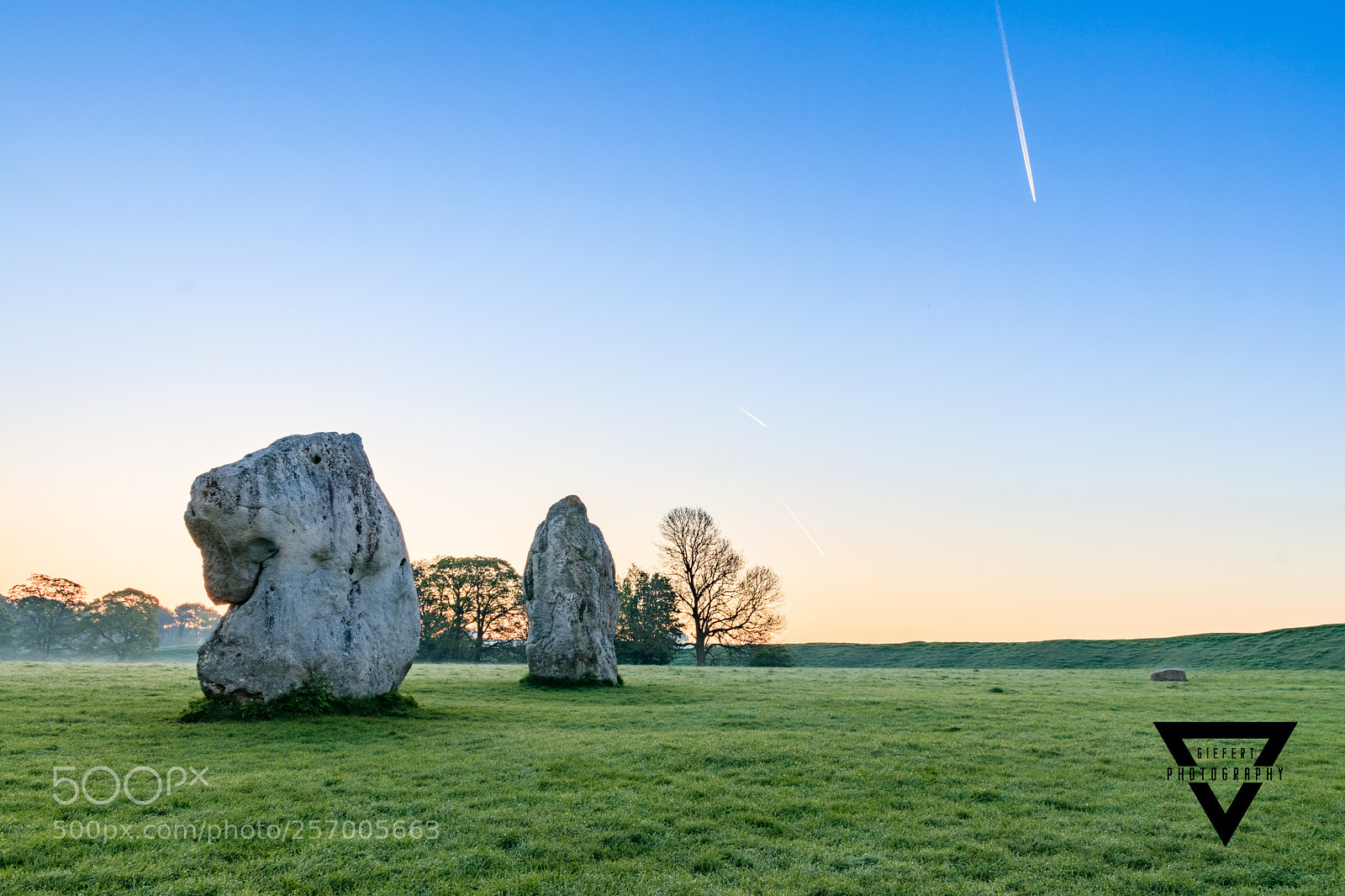 Canon EOS 77D (EOS 9000D / EOS 770D) sample photo. Avebury photography