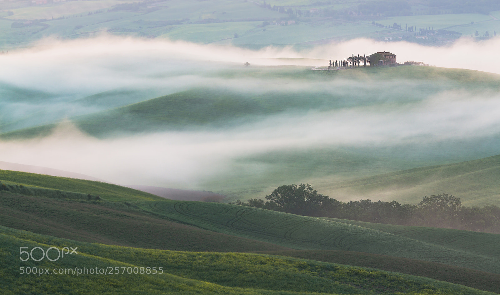 Canon EOS 70D sample photo. Tuscan villa in morning photography