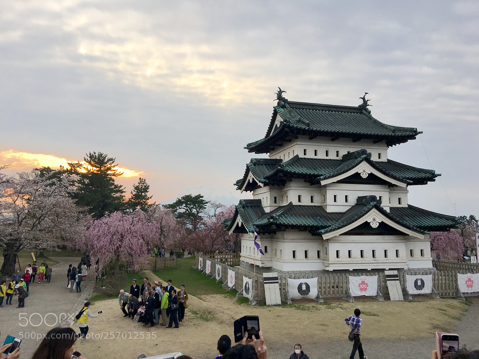 Apple iPhone 6s Plus sample photo. Hirosaki castle 20180428 photography