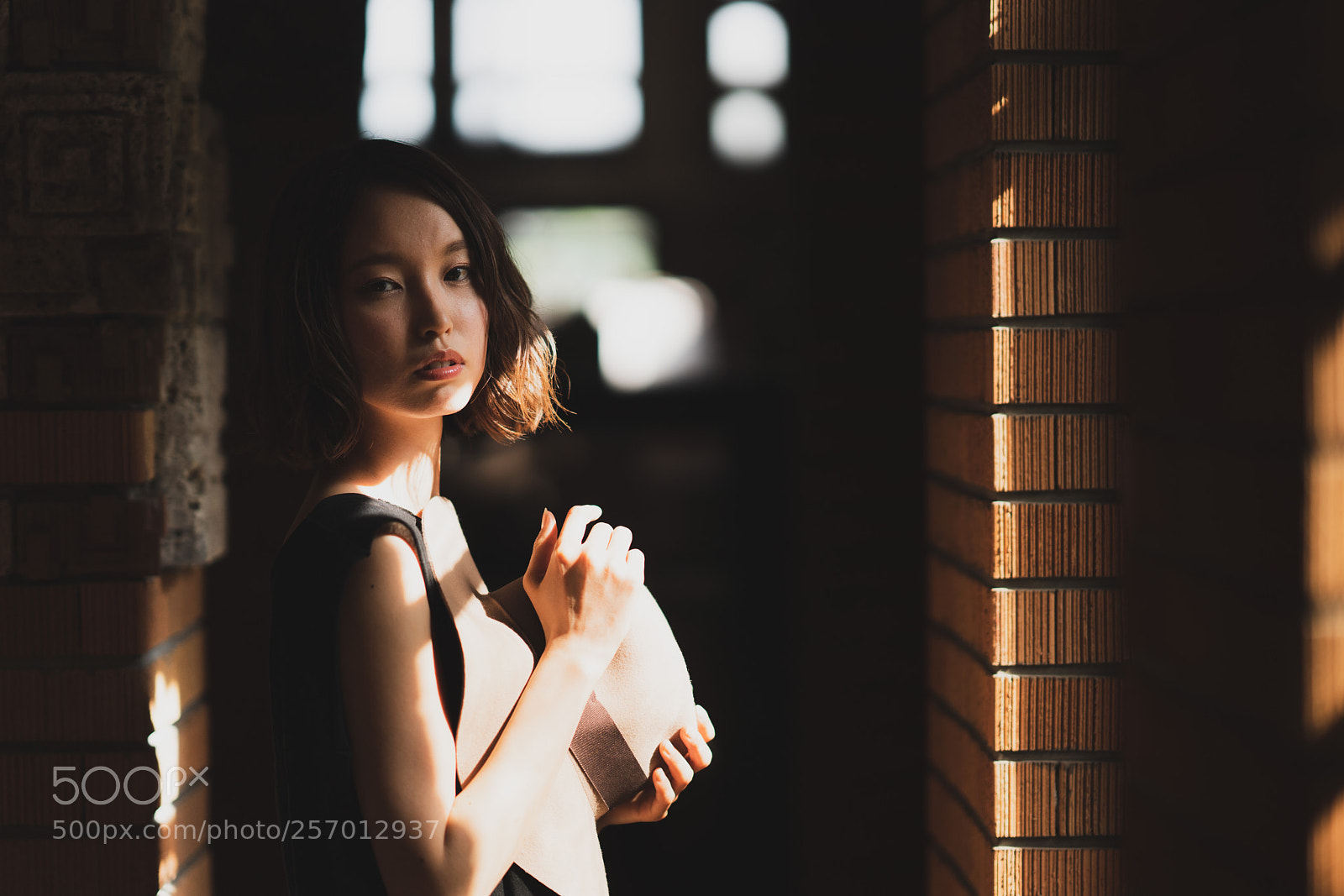 Sony a7R III sample photo. Room that fades away photography