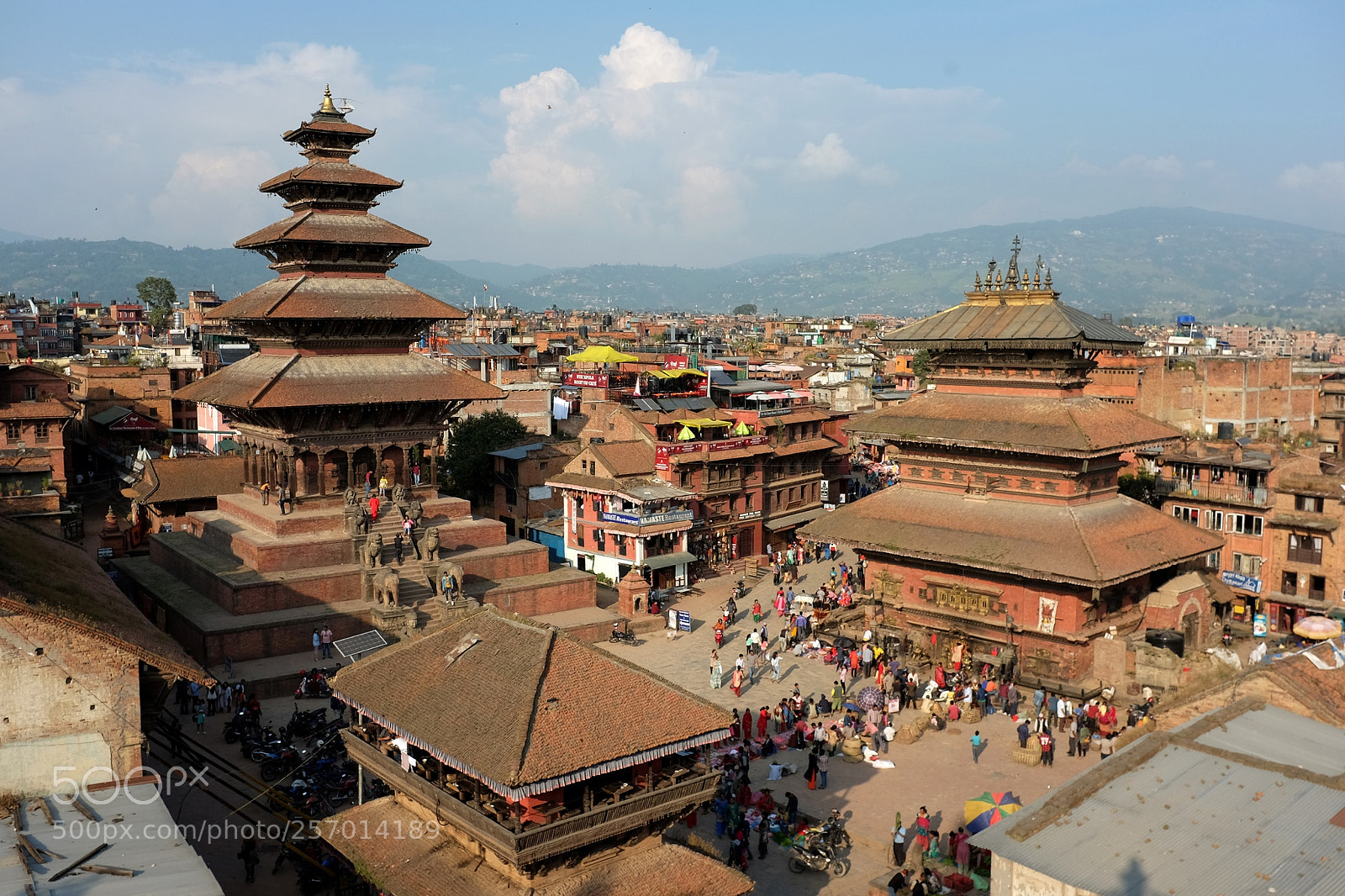 Fujifilm X100T sample photo. Tamaudhi square, bhaktapur, nepal photography