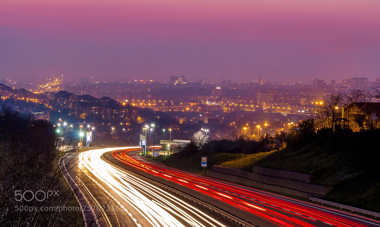 Canon EOS 700D (EOS Rebel T5i / EOS Kiss X7i) sample photo. Belgrade city highway at photography