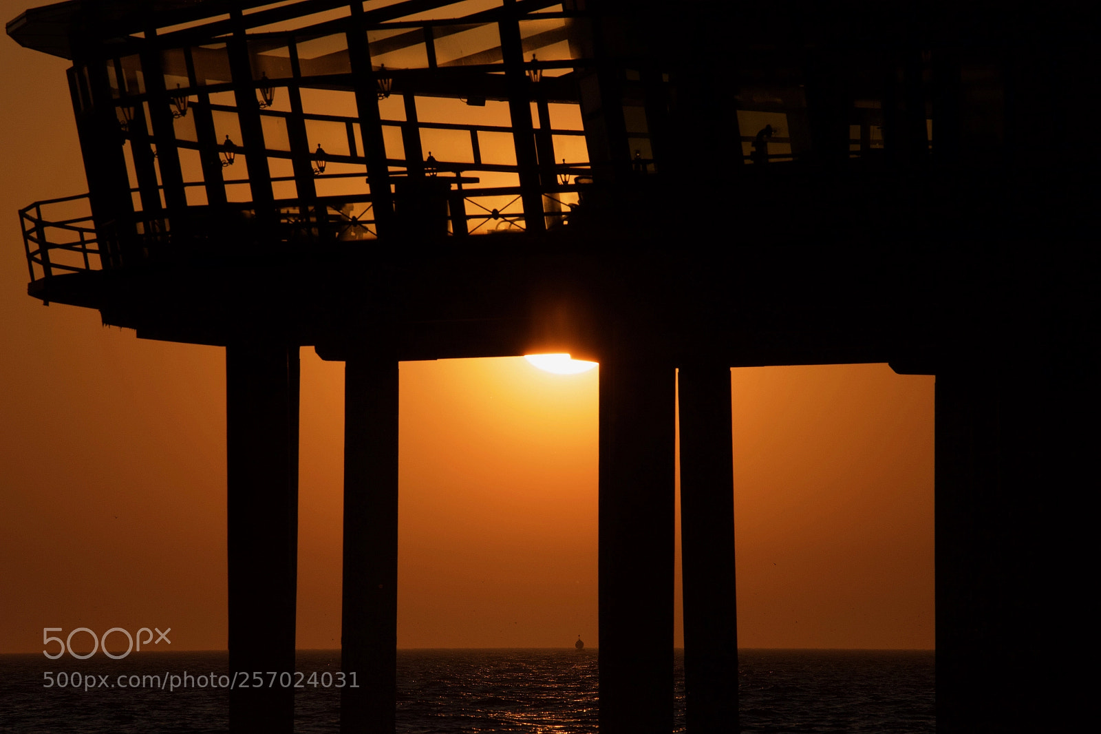 Canon EOS 6D sample photo. Sunset at scheveningen beach photography