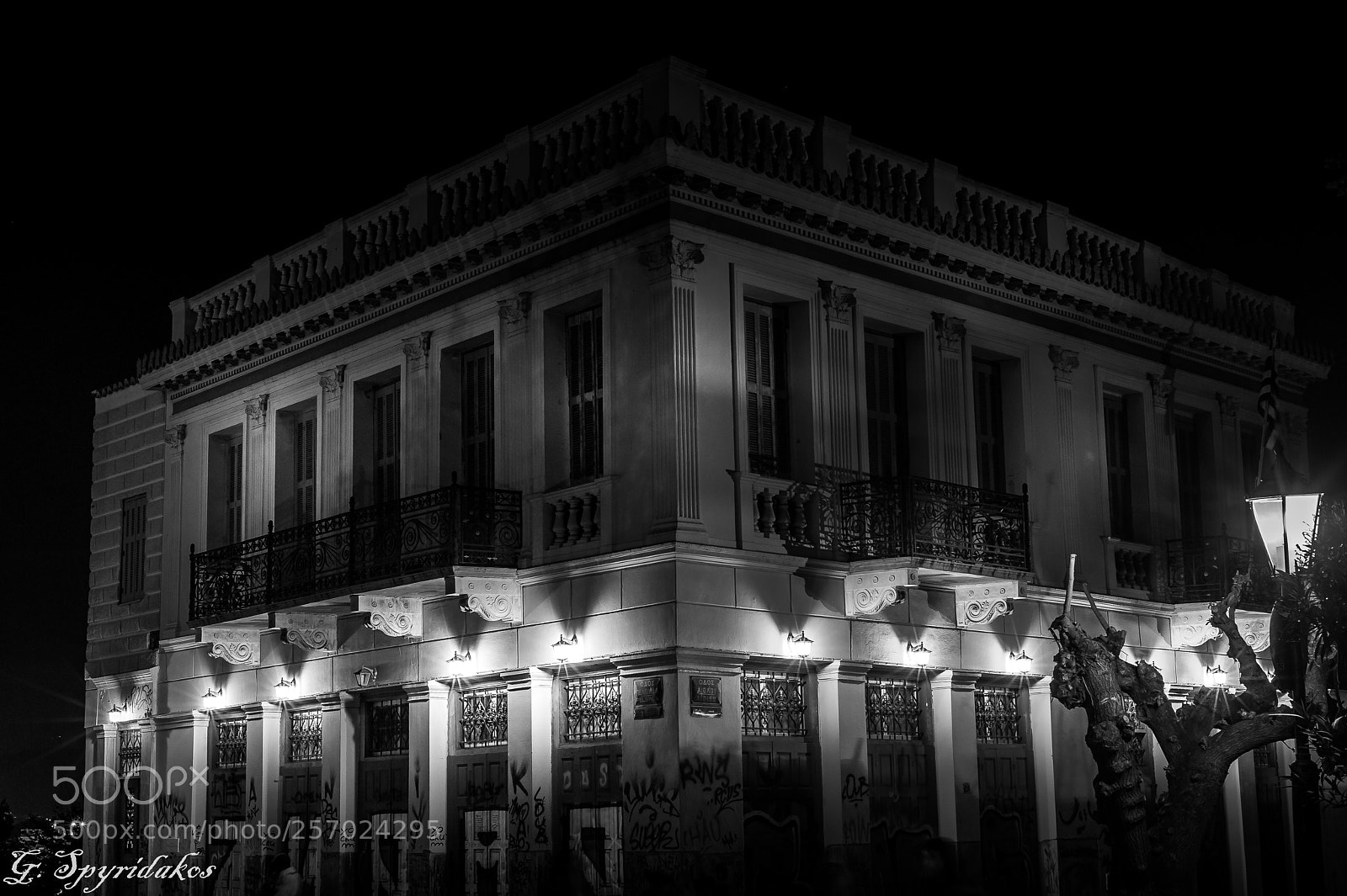 Nikon D700 sample photo. The house photography