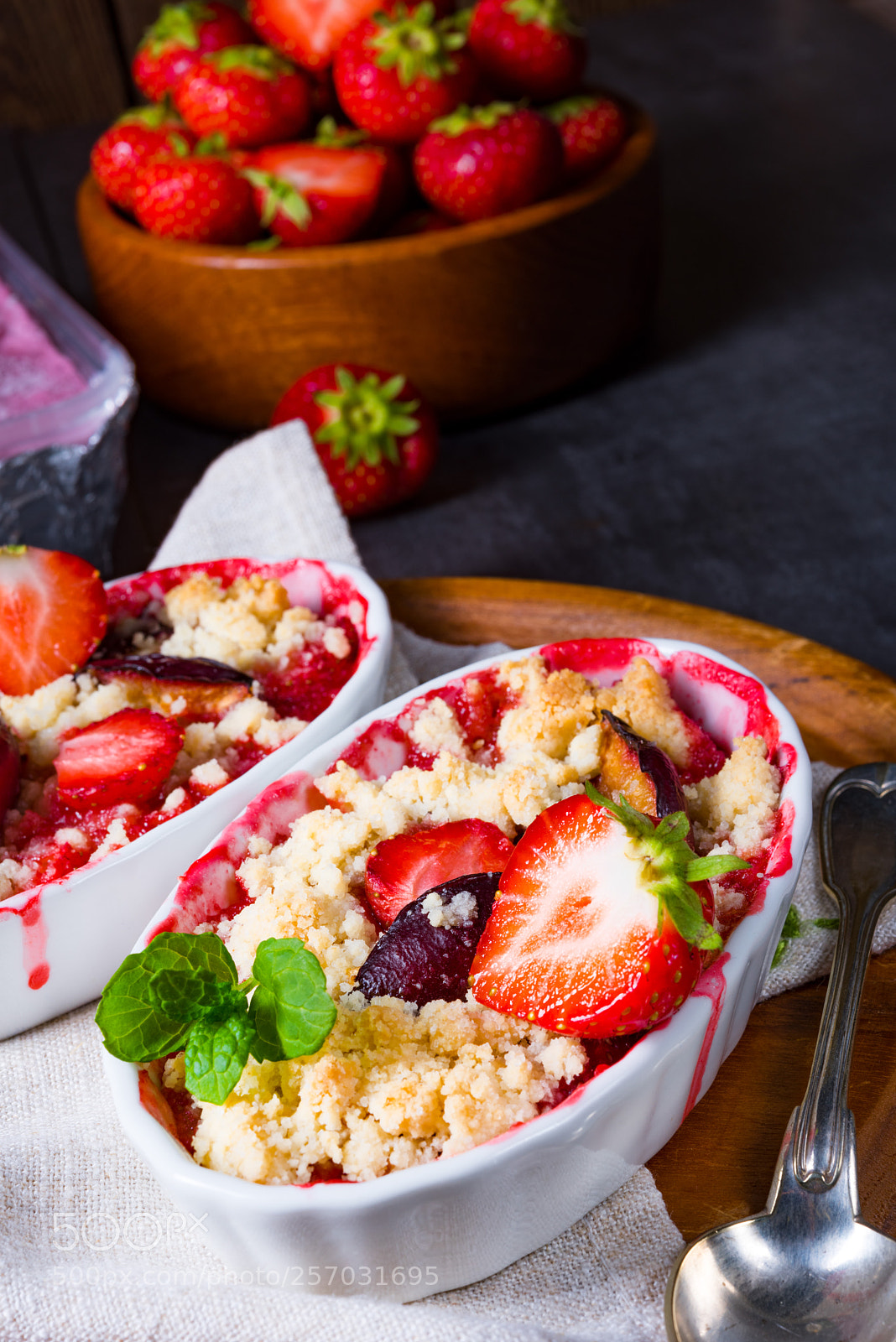 Nikon D810 sample photo. Strawberry tart with vanilla photography