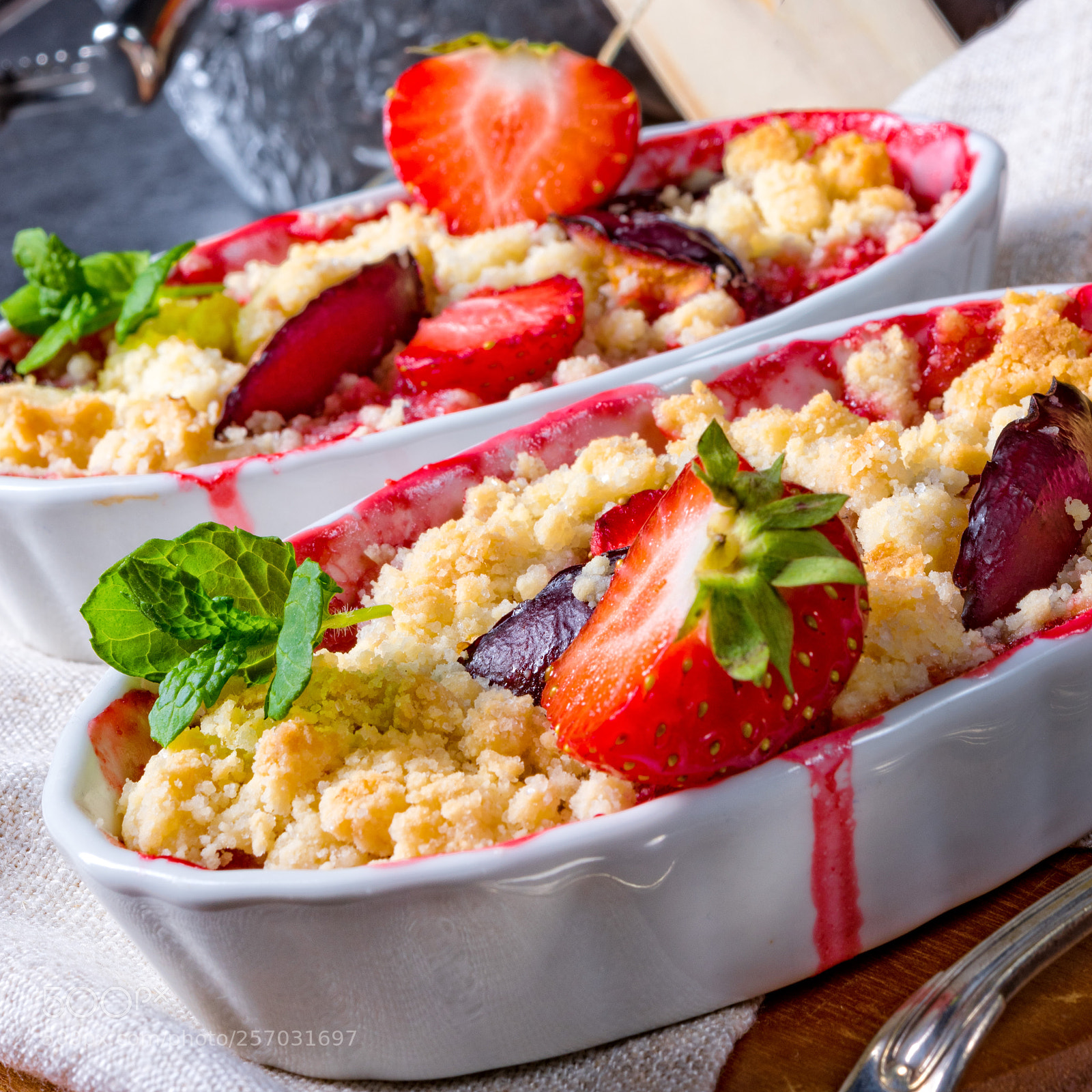 Nikon D810 sample photo. Strawberry tart with vanilla photography
