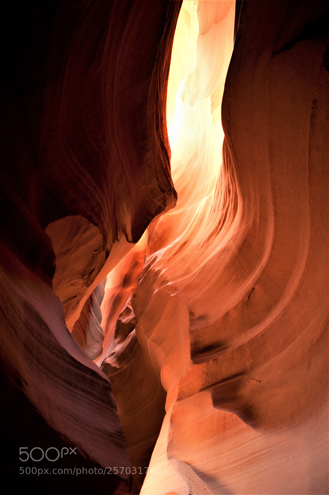 Canon EOS 500D (EOS Rebel T1i / EOS Kiss X3) sample photo. Antelope canyon photography