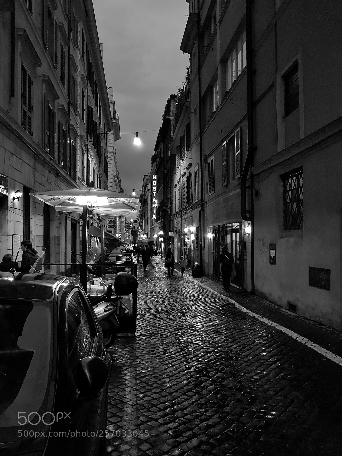 Samsung Galaxy S8+ sample photo. #calle #lluvia #blackandwhite #roma?? photography
