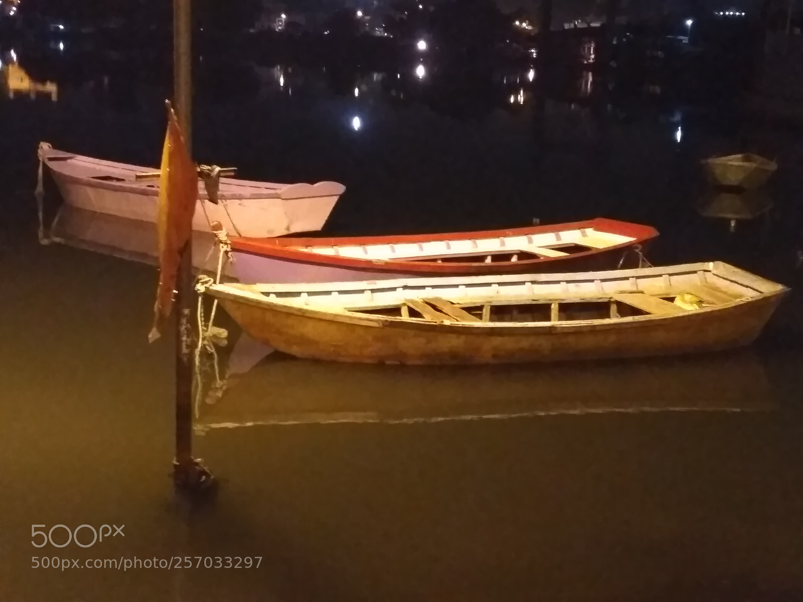 Xiaomi Redmi 3S sample photo. Night photography