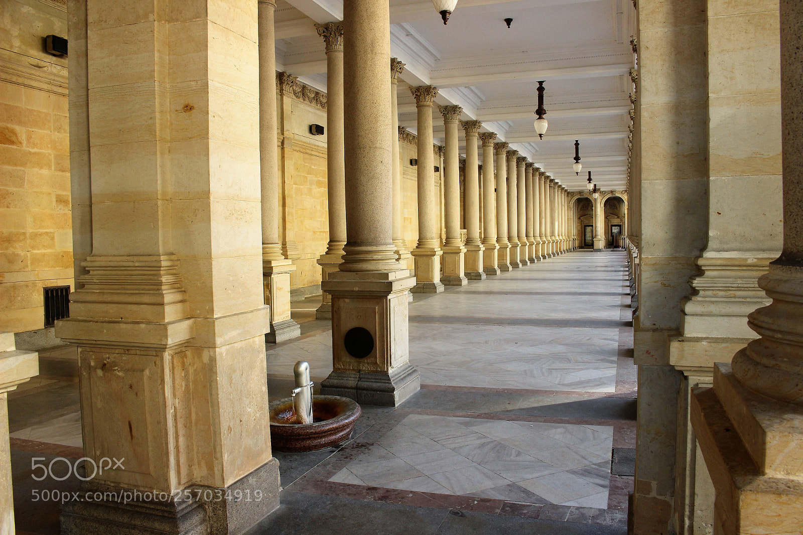 Canon EOS 100D (EOS Rebel SL1 / EOS Kiss X7) sample photo. Spa karlovy vary (cz) photography