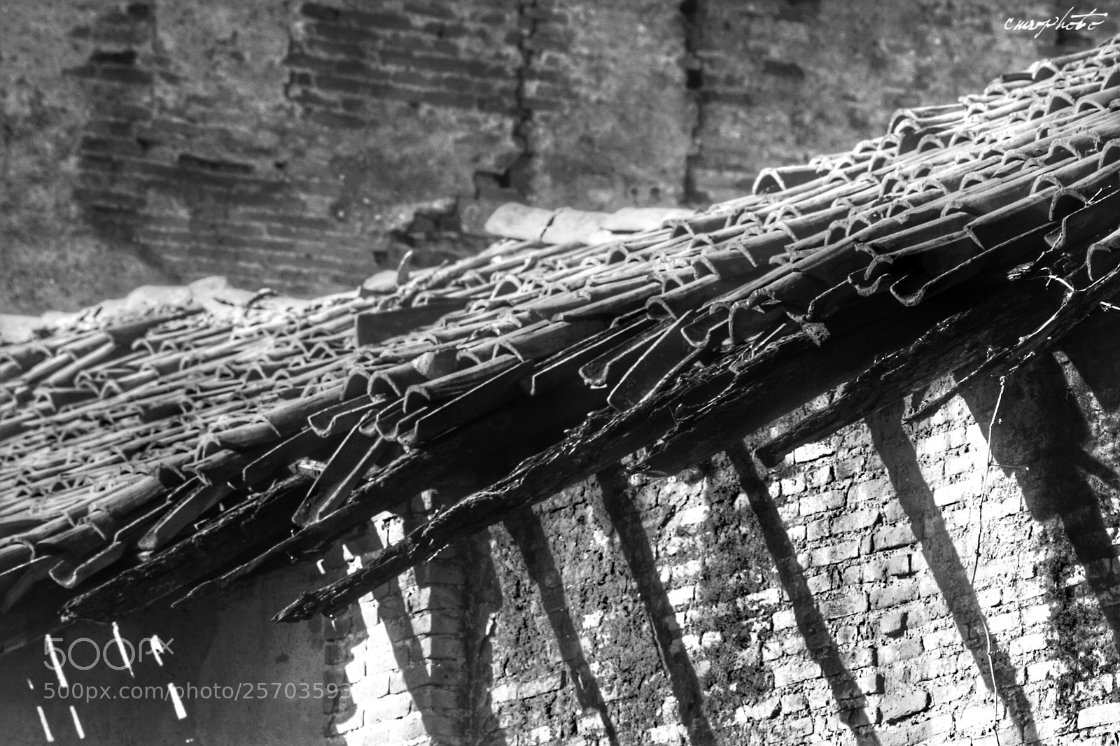 Canon EOS 350D (EOS Digital Rebel XT / EOS Kiss Digital N) sample photo. Old structures photography