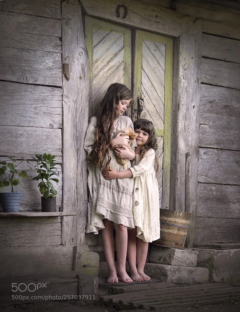 Nikon D750 sample photo. Sisters photography