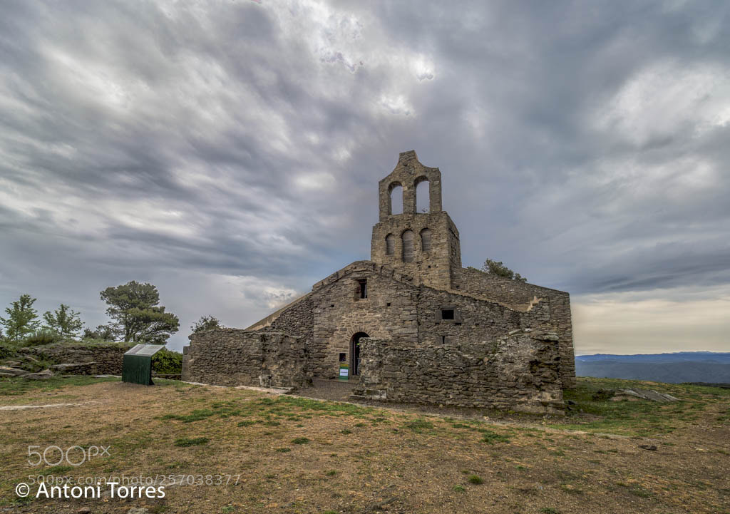 Olympus OM-D E-M1 Mark II sample photo. Ermita de santa helena photography