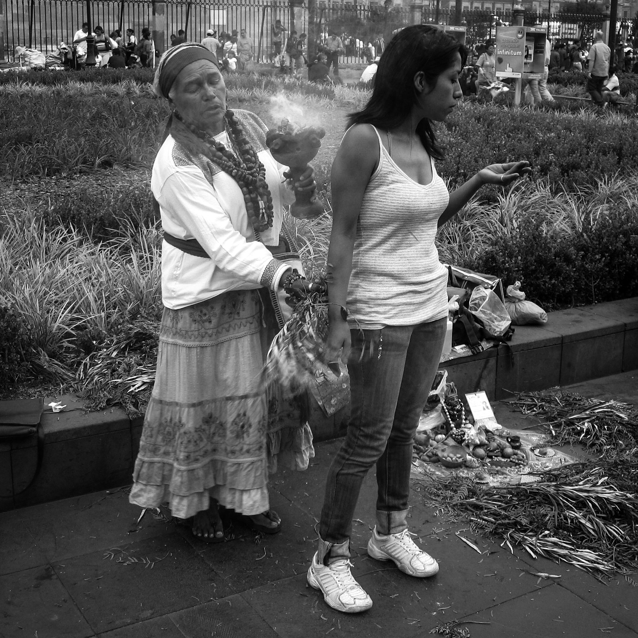 Canon PowerShot SD780 IS (Digital IXUS 100 IS / IXY Digital 210 IS) sample photo. Chamán photography