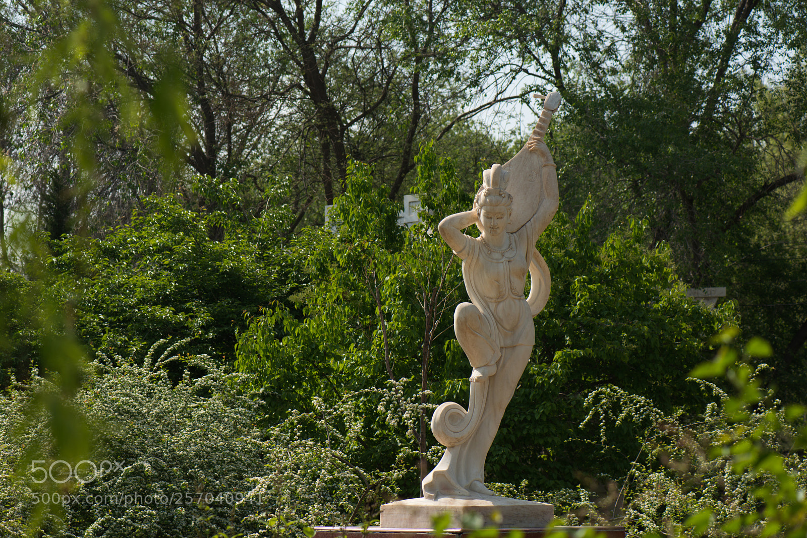 Nikon D800E sample photo. Flying apsaras, bounce lute photography