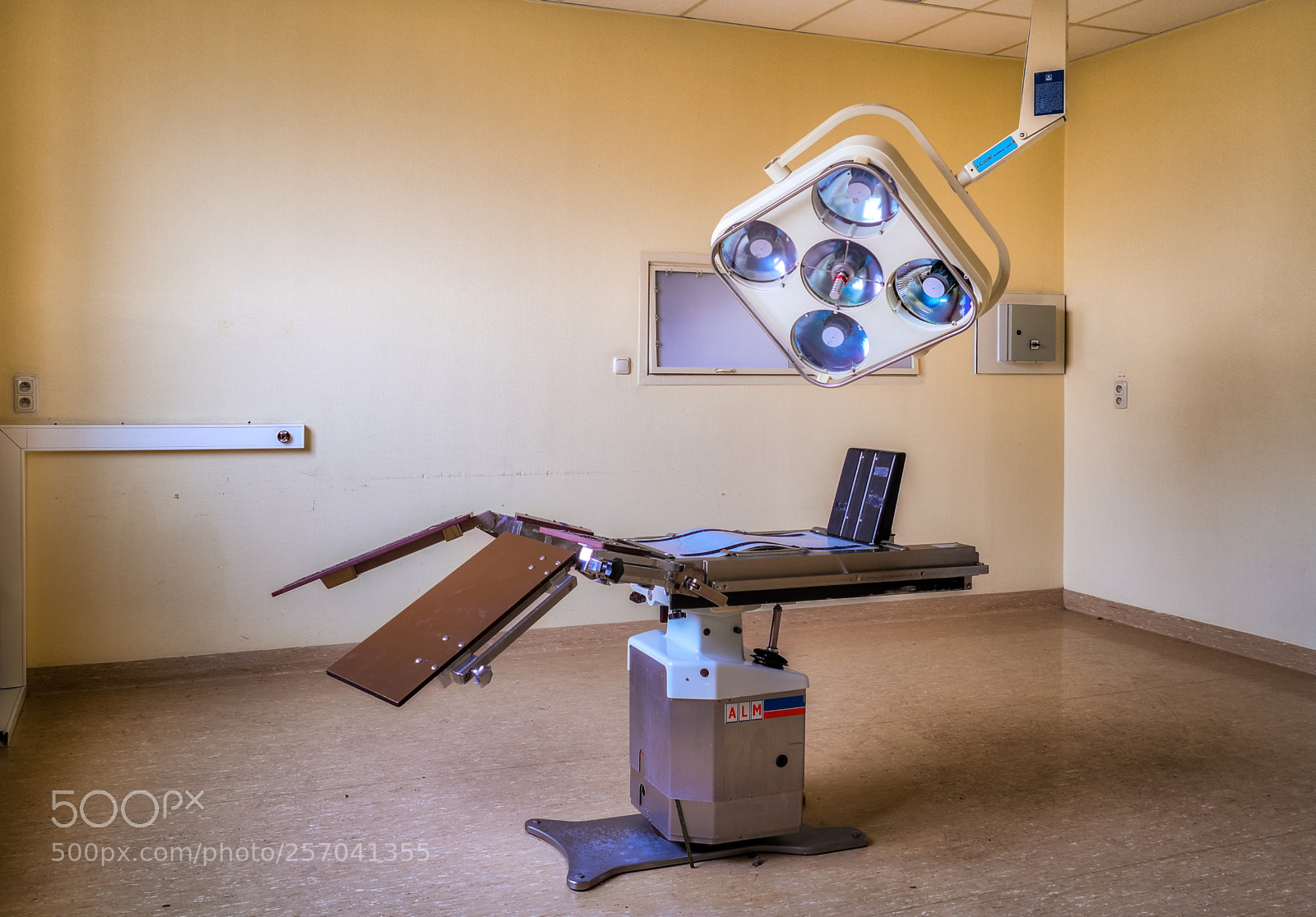 Canon EOS 7D sample photo. Medical & drugs party photography