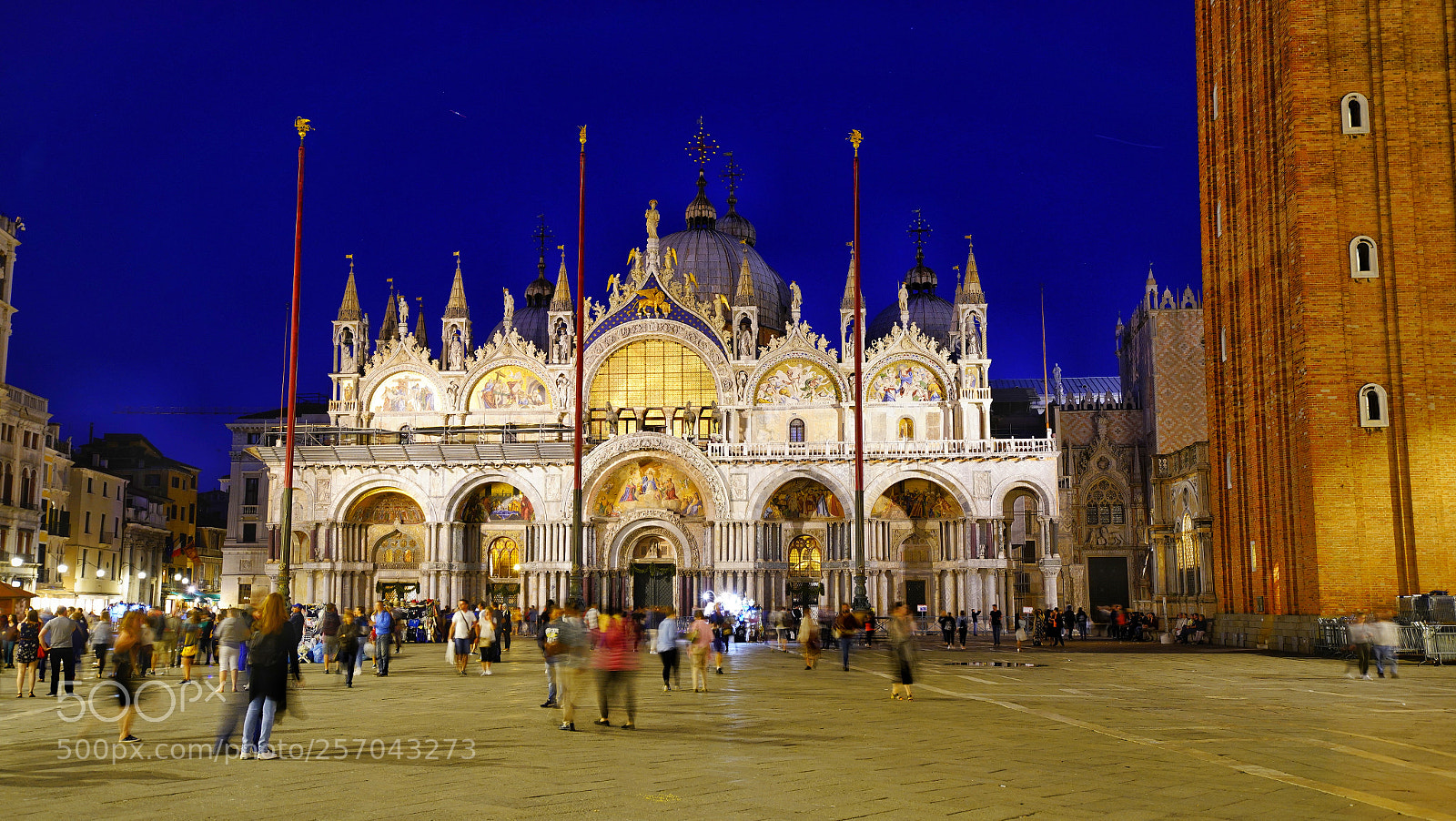 Sony a7R III sample photo. Nightscape of plaza san photography