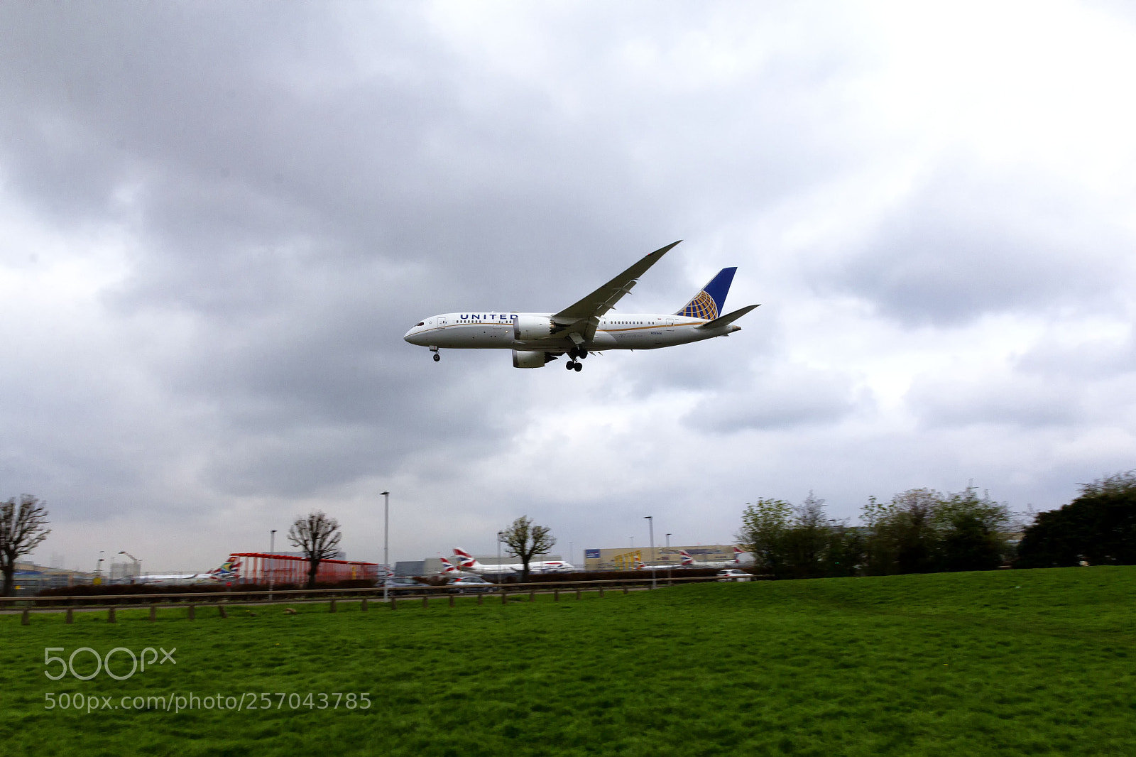 Canon EOS 60D sample photo. Nboeing dreamliner united airlines photography
