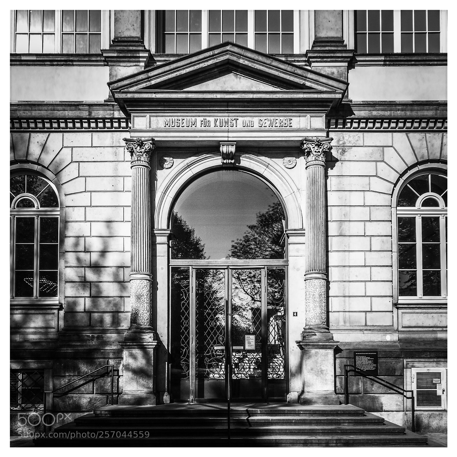 HUAWEI P9 sample photo. Museum f r kunst photography