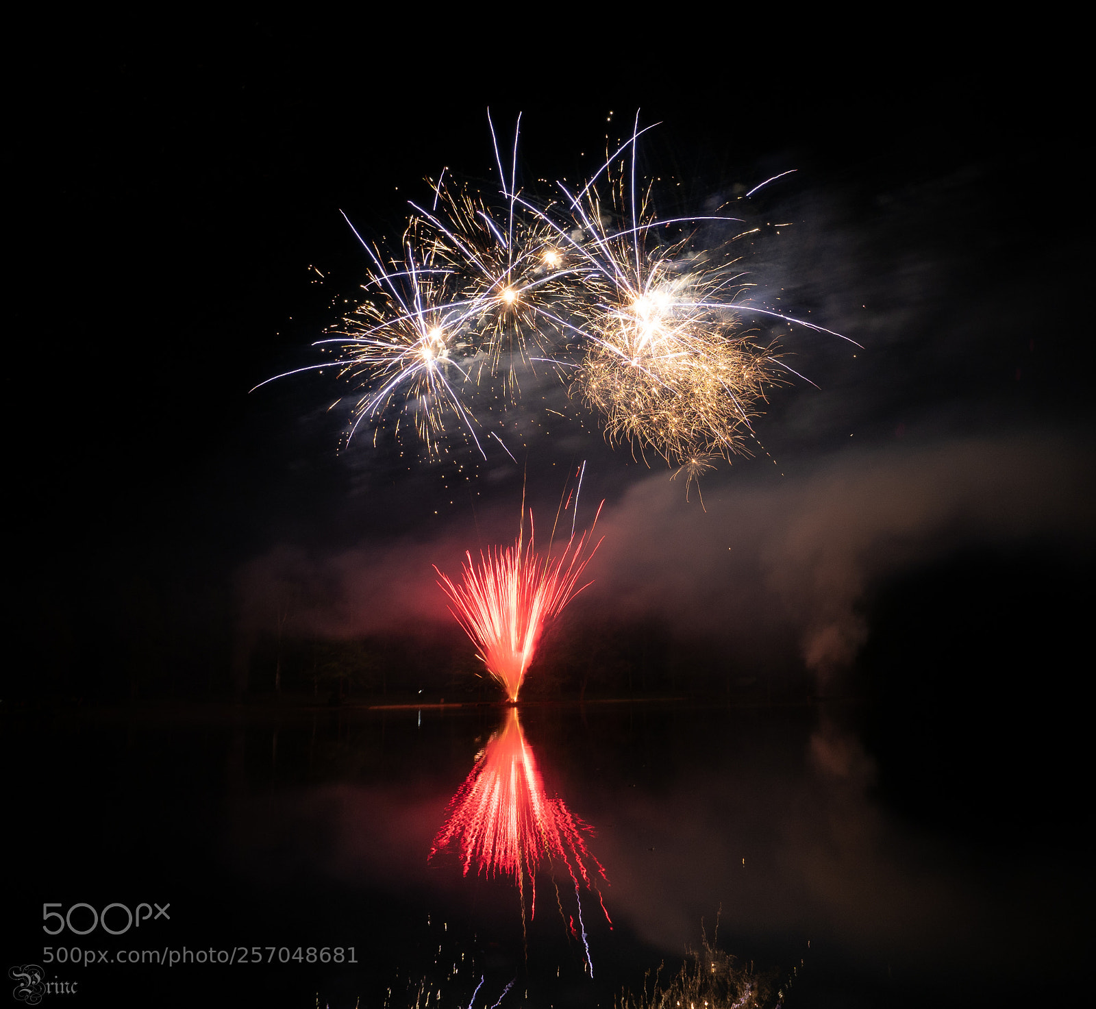 Olympus OM-D E-M1 Mark II sample photo. Fireworks photography