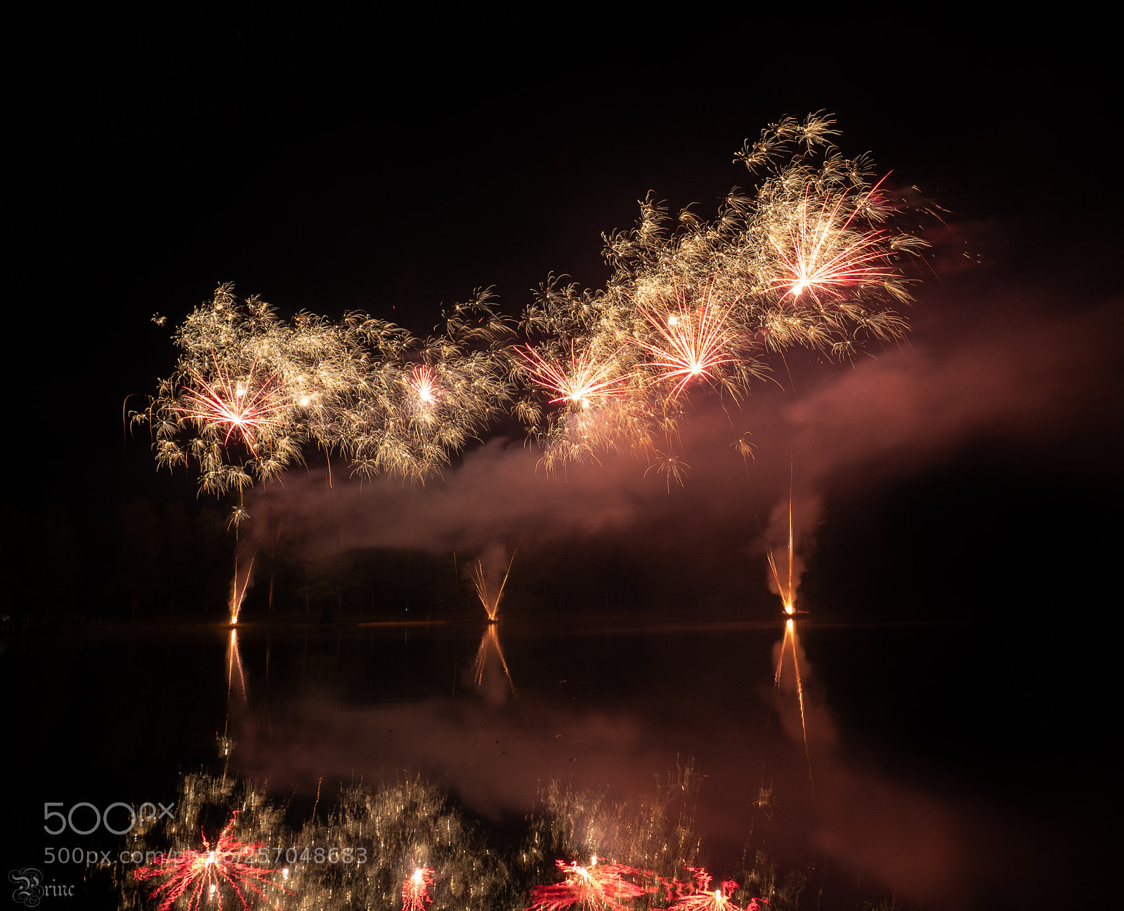 Olympus OM-D E-M1 Mark II sample photo. Fireworks photography