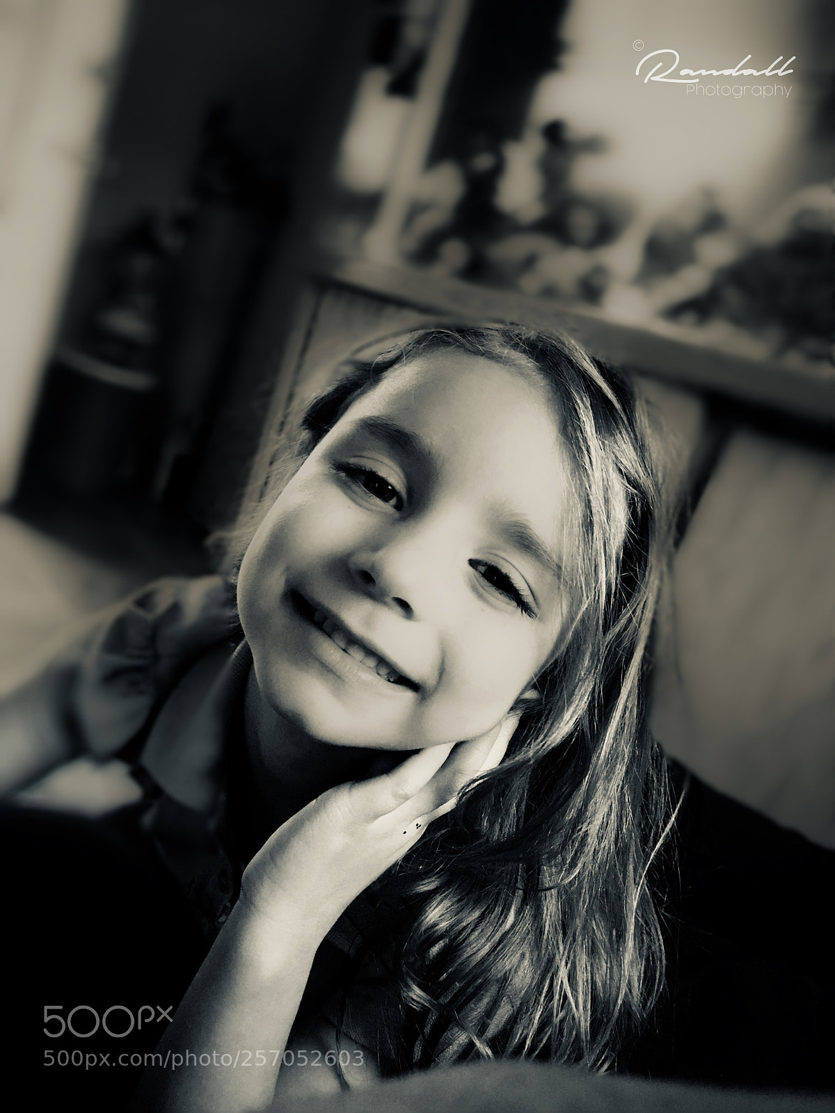 Apple iPhone 6s Plus sample photo. Genuine smile photography