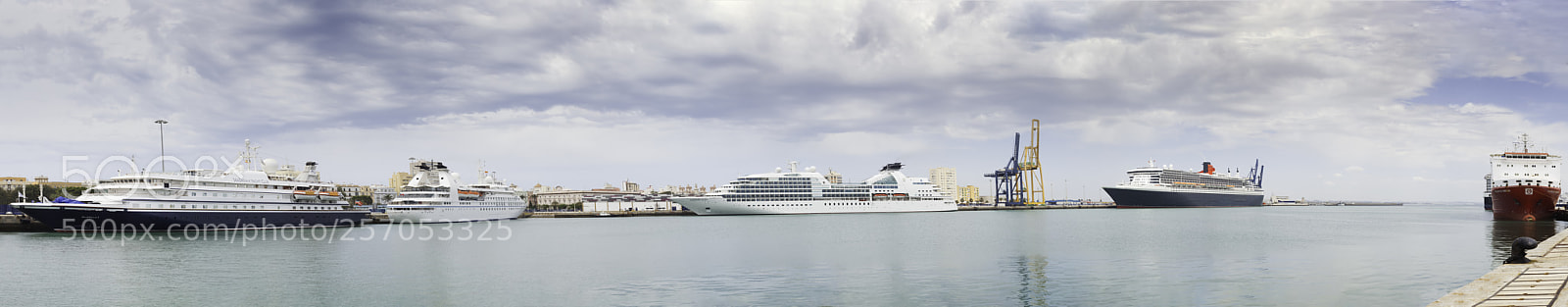 Canon EOS 5D Mark II sample photo. Puerto de c diz photography