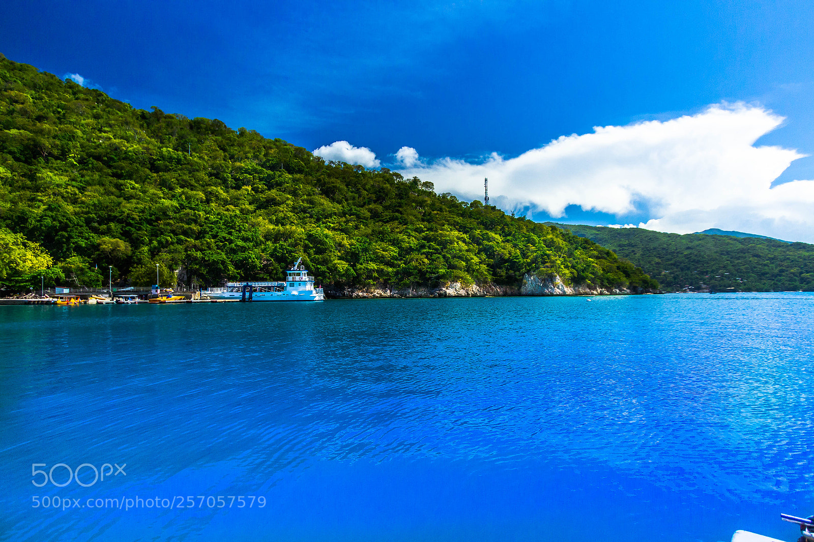 Canon EOS 1200D (EOS Rebel T5 / EOS Kiss X70 / EOS Hi) sample photo. Labadee haiti photography