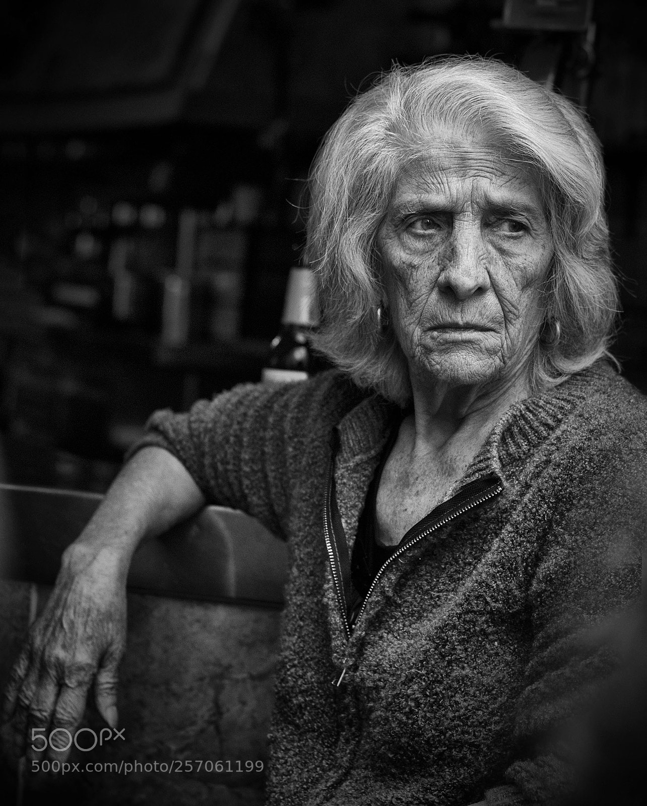 Nikon D750 sample photo. Mujer del raval. barcelona photography