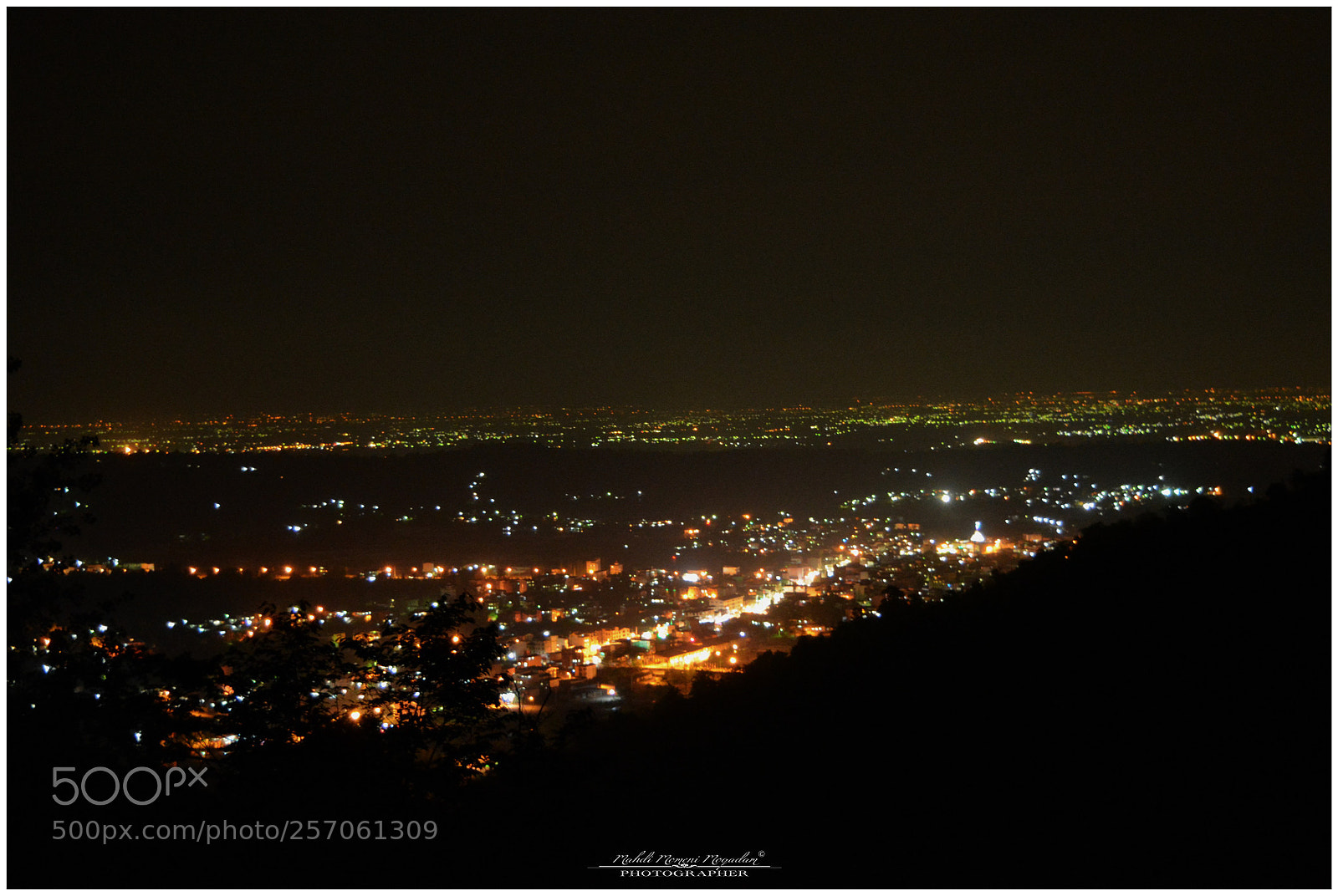Nikon D5200 sample photo. Dark photography