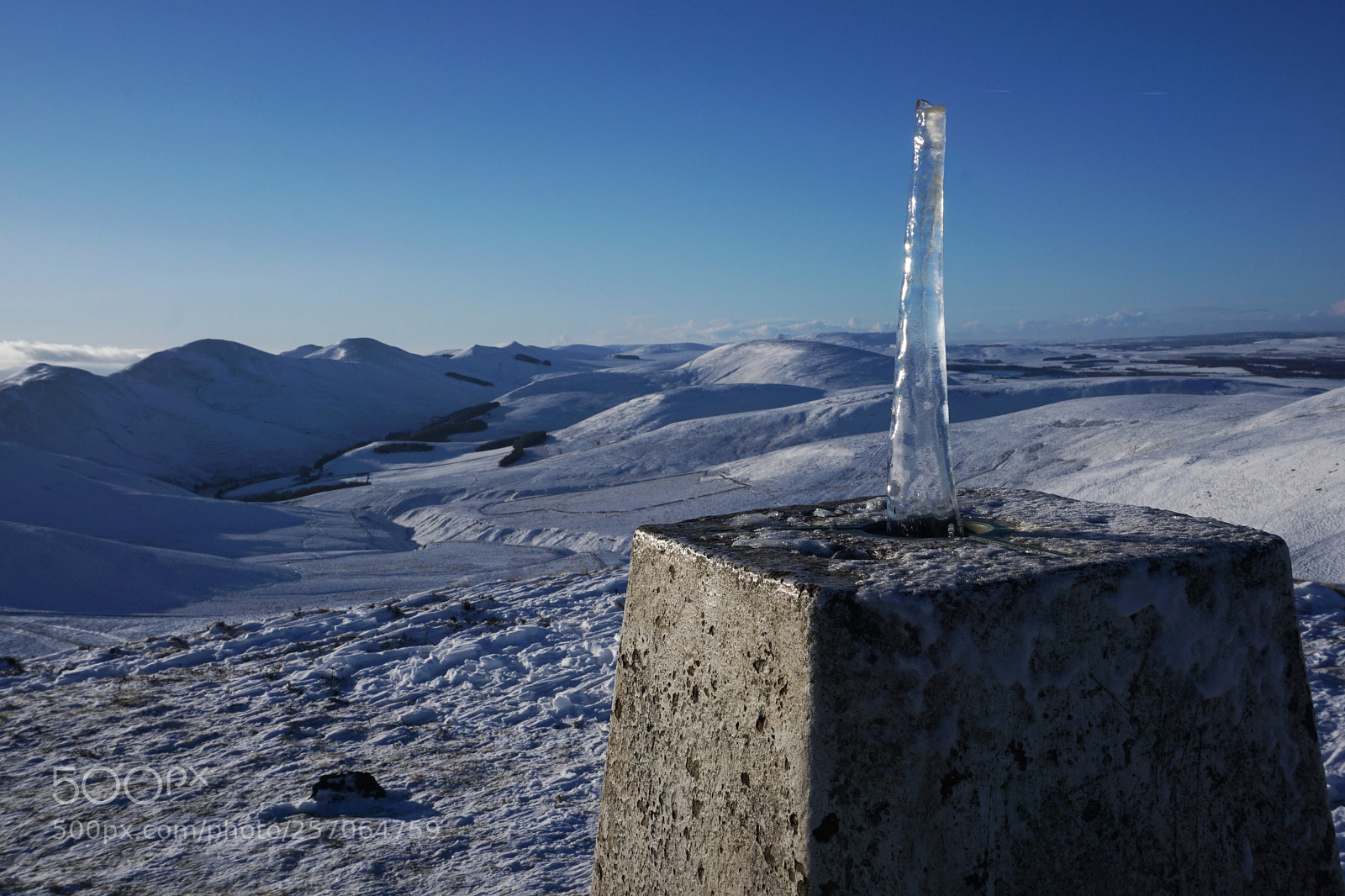 Sony a6000 sample photo. Icicle at summit photography