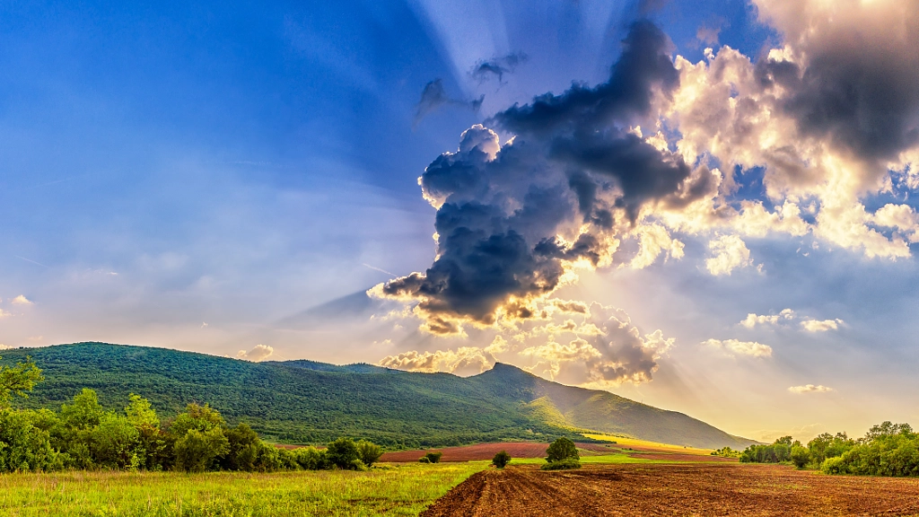 Spectacle of light near Varbovchets by Milen Mladenov on 500px.com