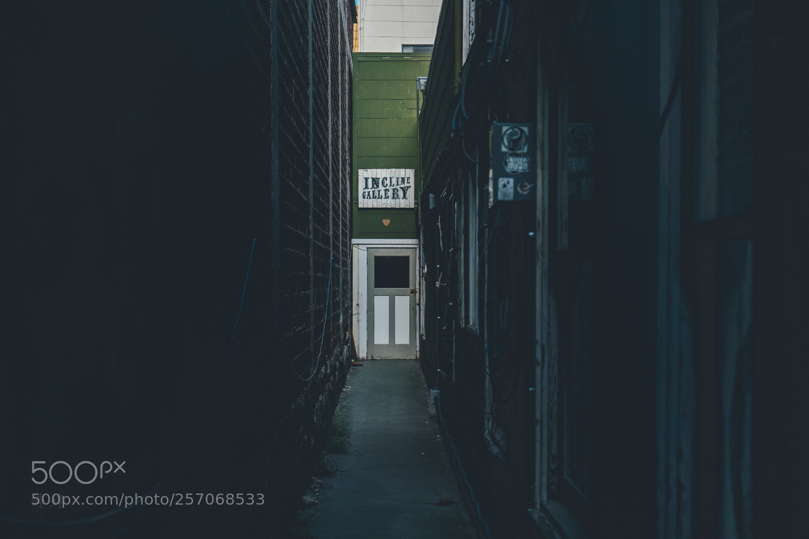 Sony a7 III sample photo. Alley gallery photography